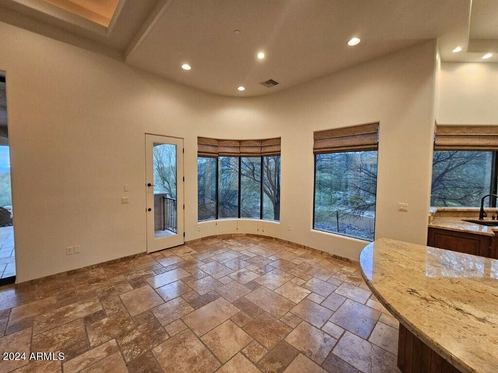 15435 N CABRILLO Drive