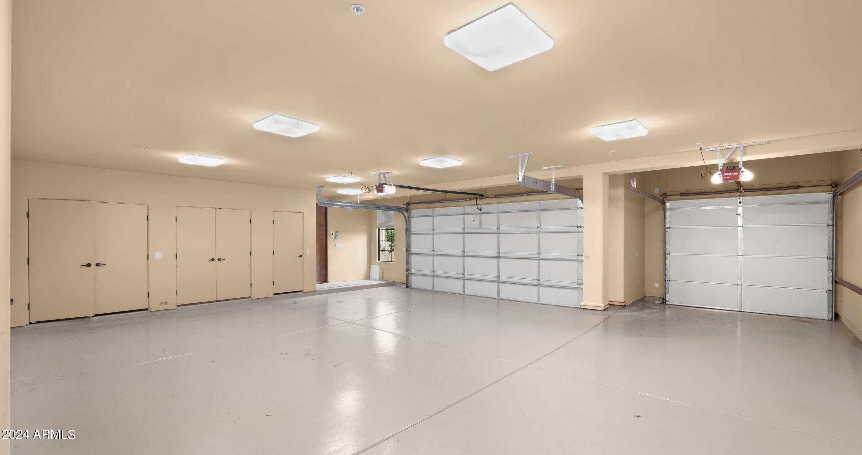 15435 N CABRILLO Drive