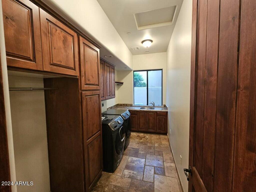 15435 N CABRILLO Drive