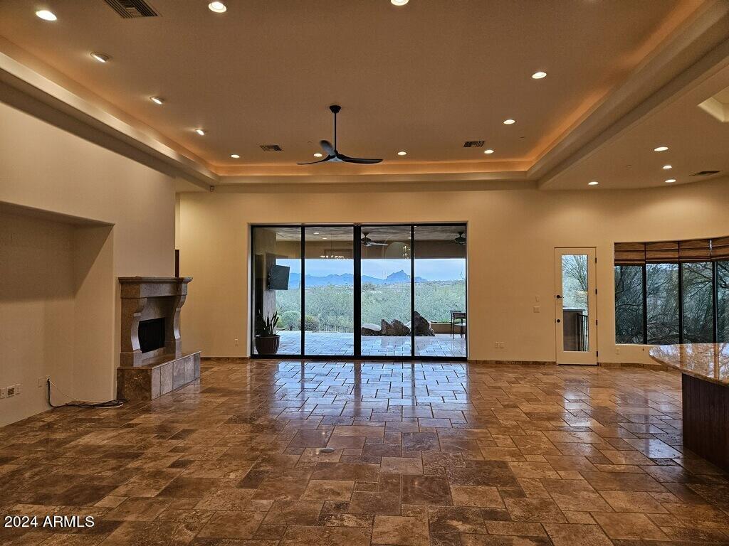 15435 N CABRILLO Drive