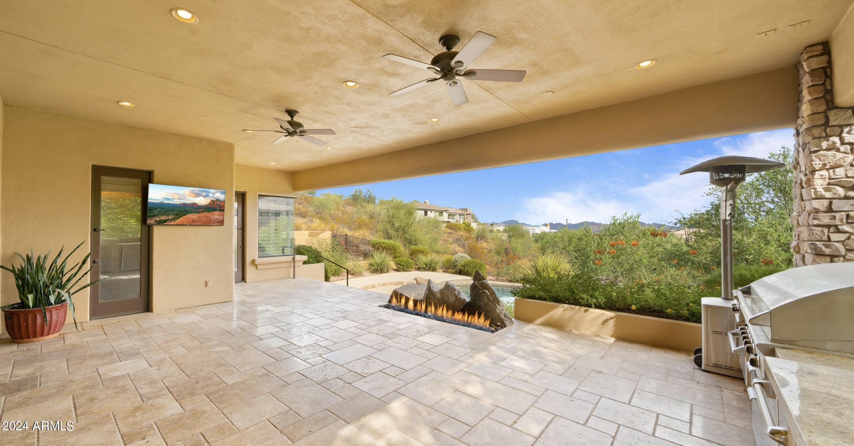 15435 N CABRILLO Drive