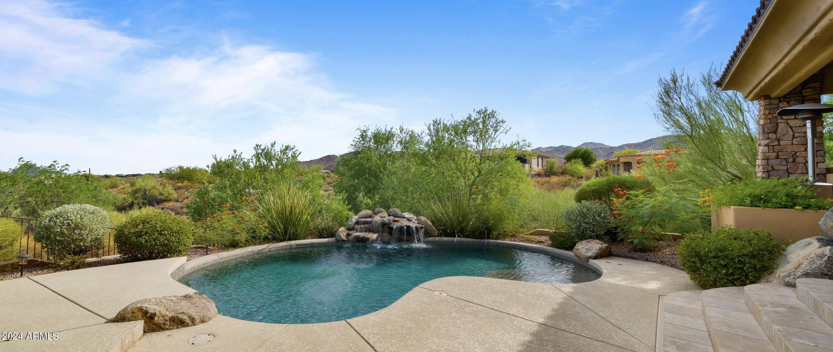 15435 N CABRILLO Drive