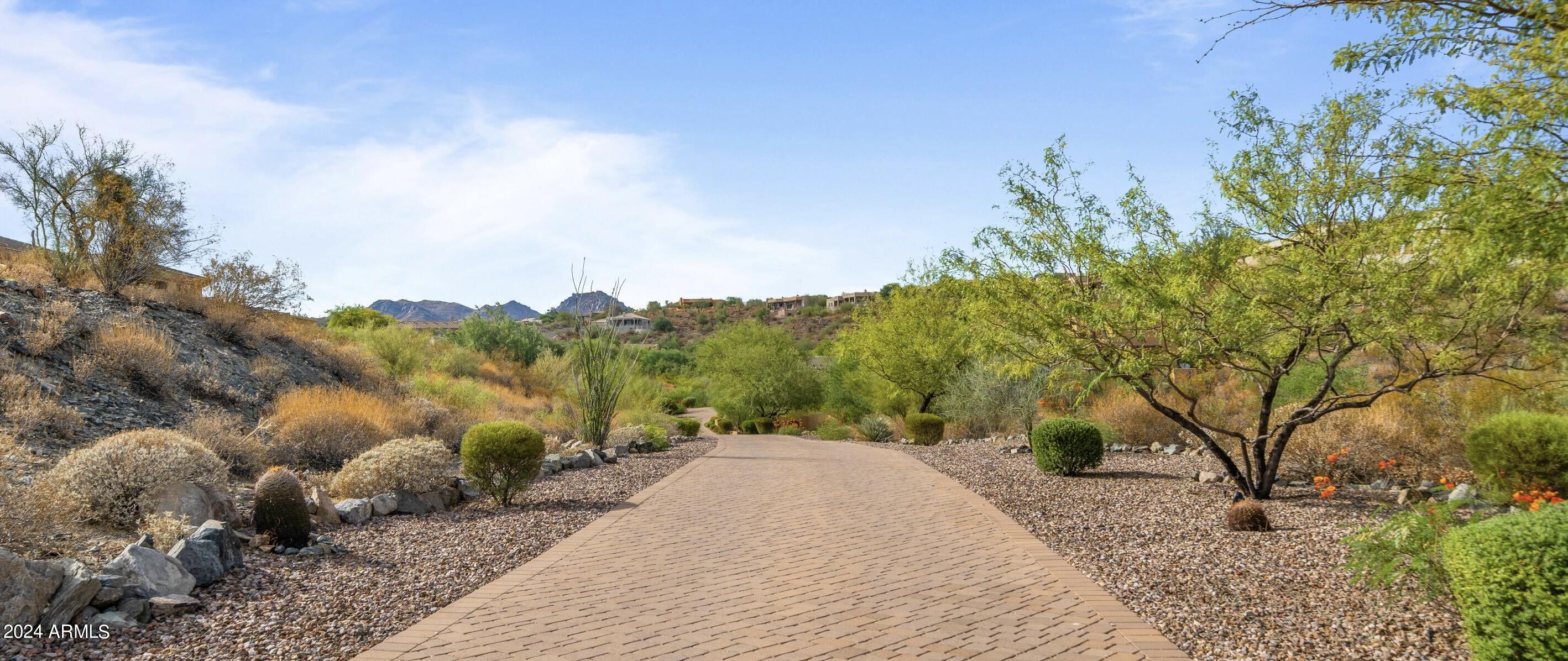 15435 N CABRILLO Drive