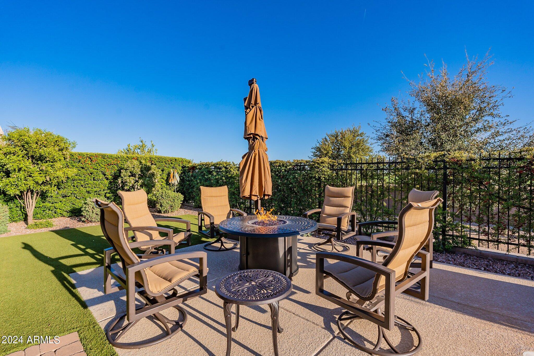 1273 E COPPER Hollow