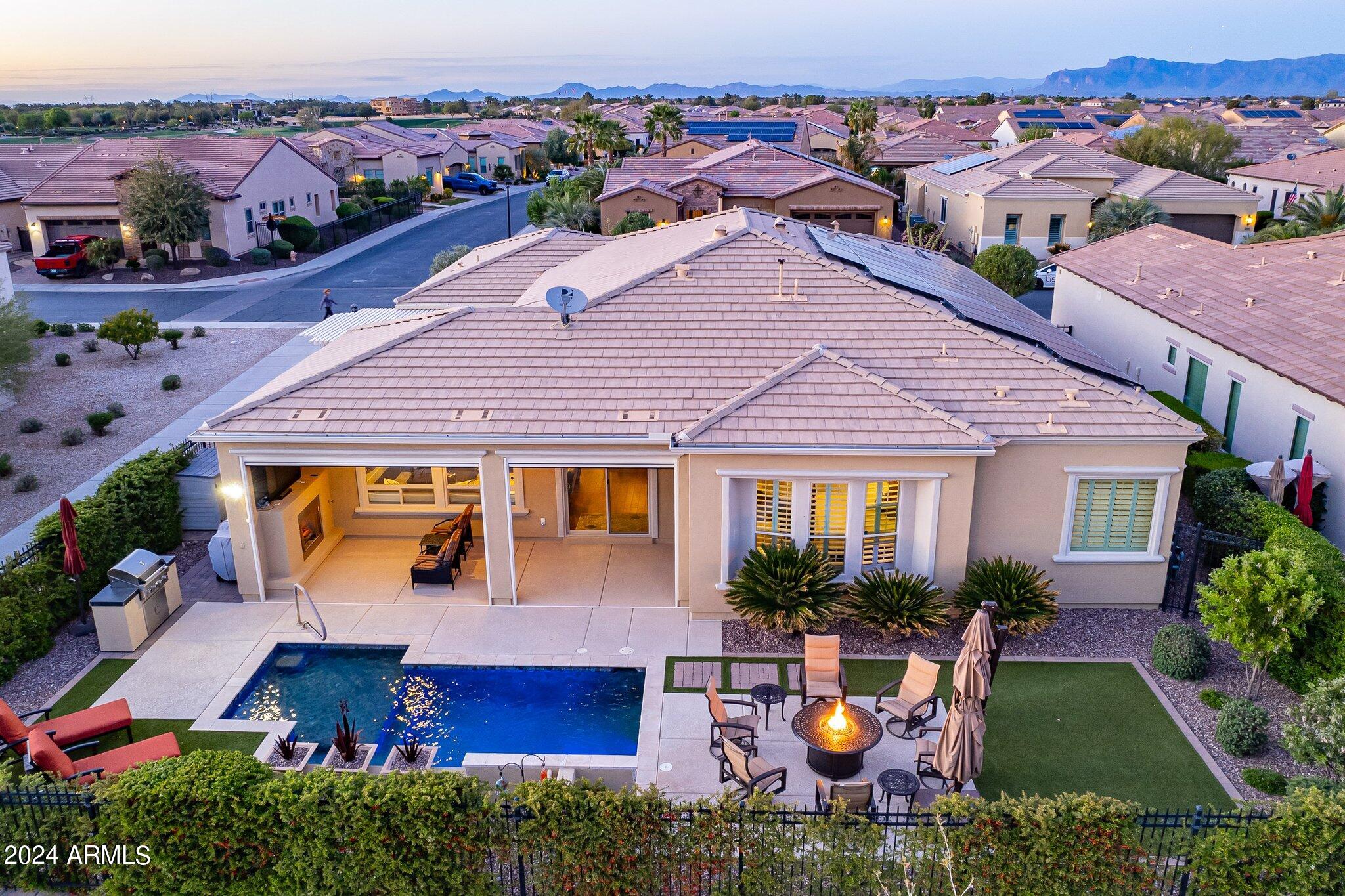 1273 E COPPER Hollow