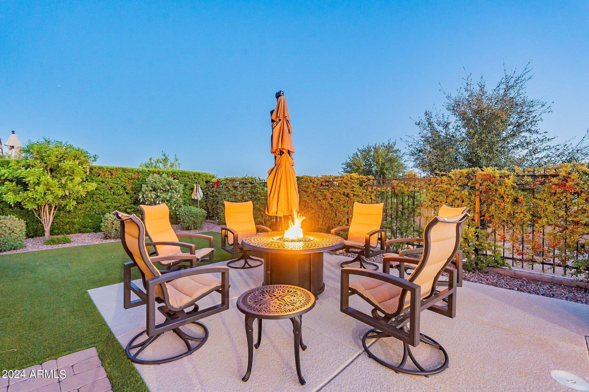 1273 E COPPER Hollow