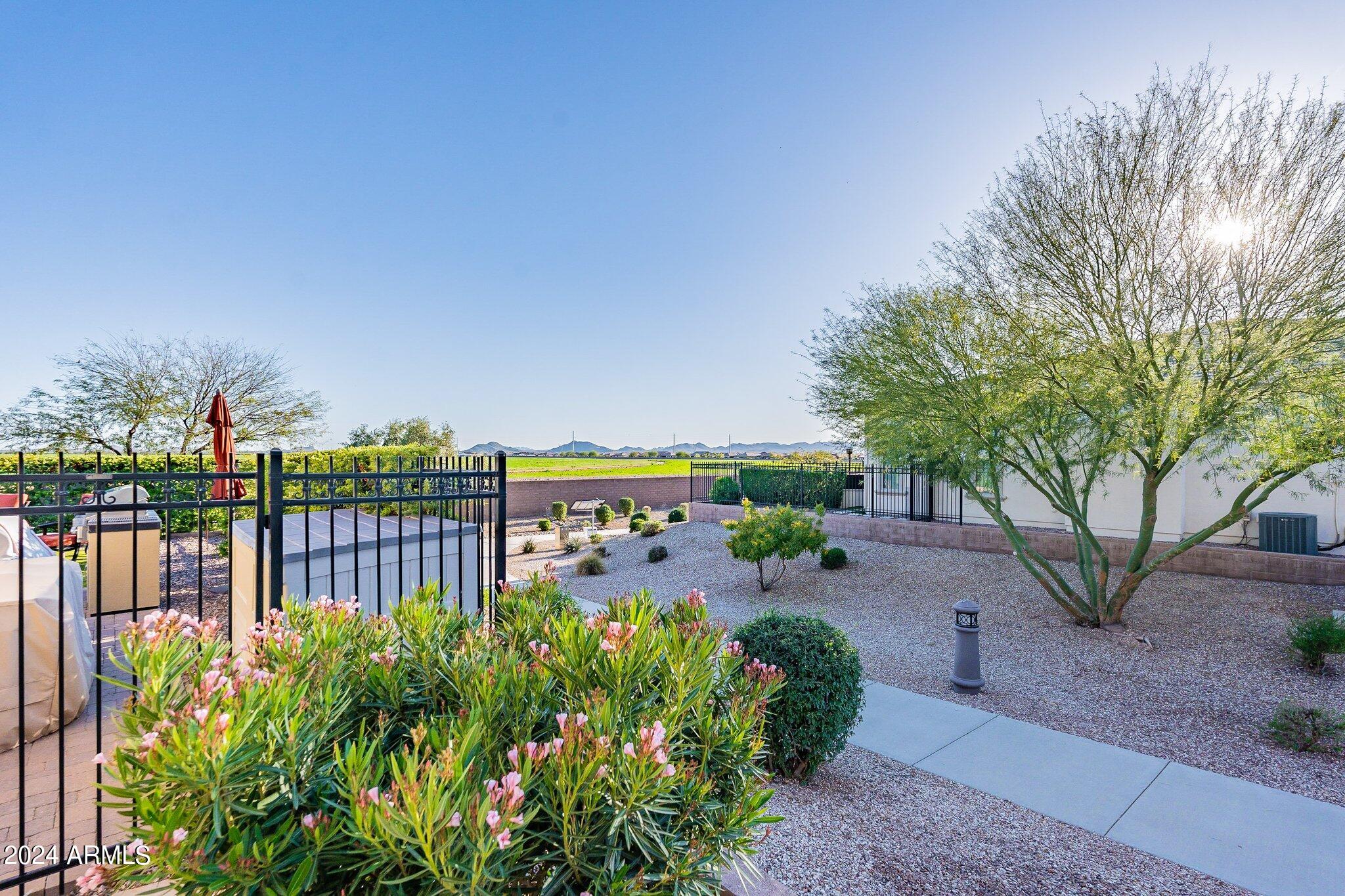 1273 E COPPER Hollow