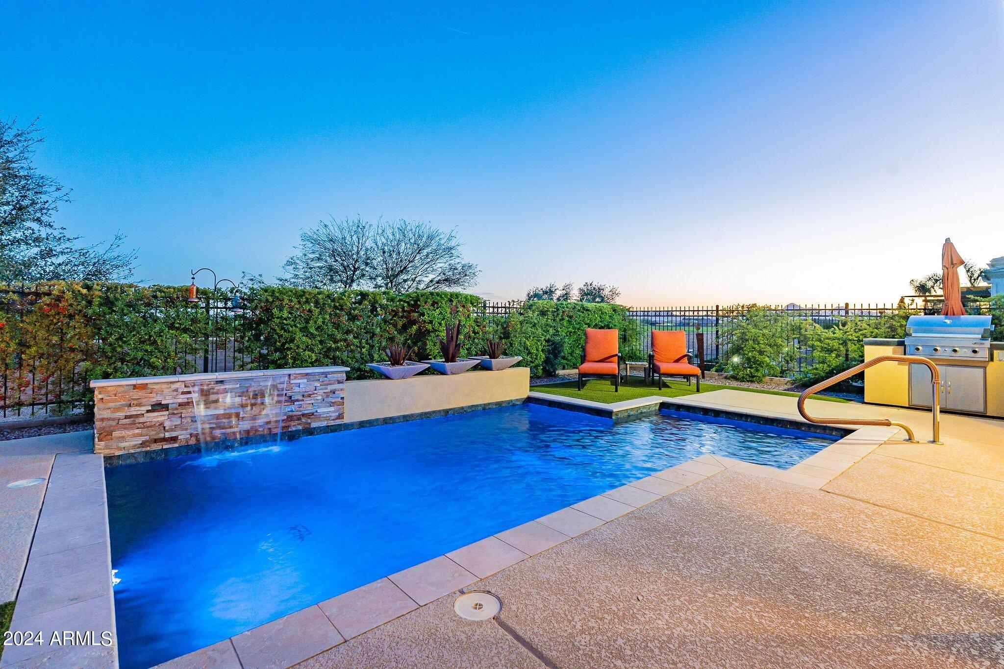 1273 E COPPER Hollow