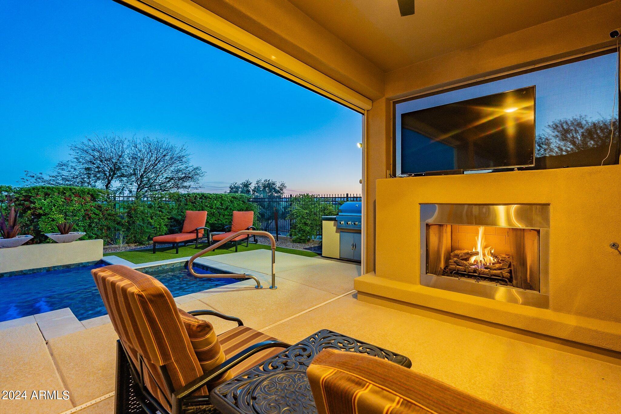 1273 E COPPER Hollow