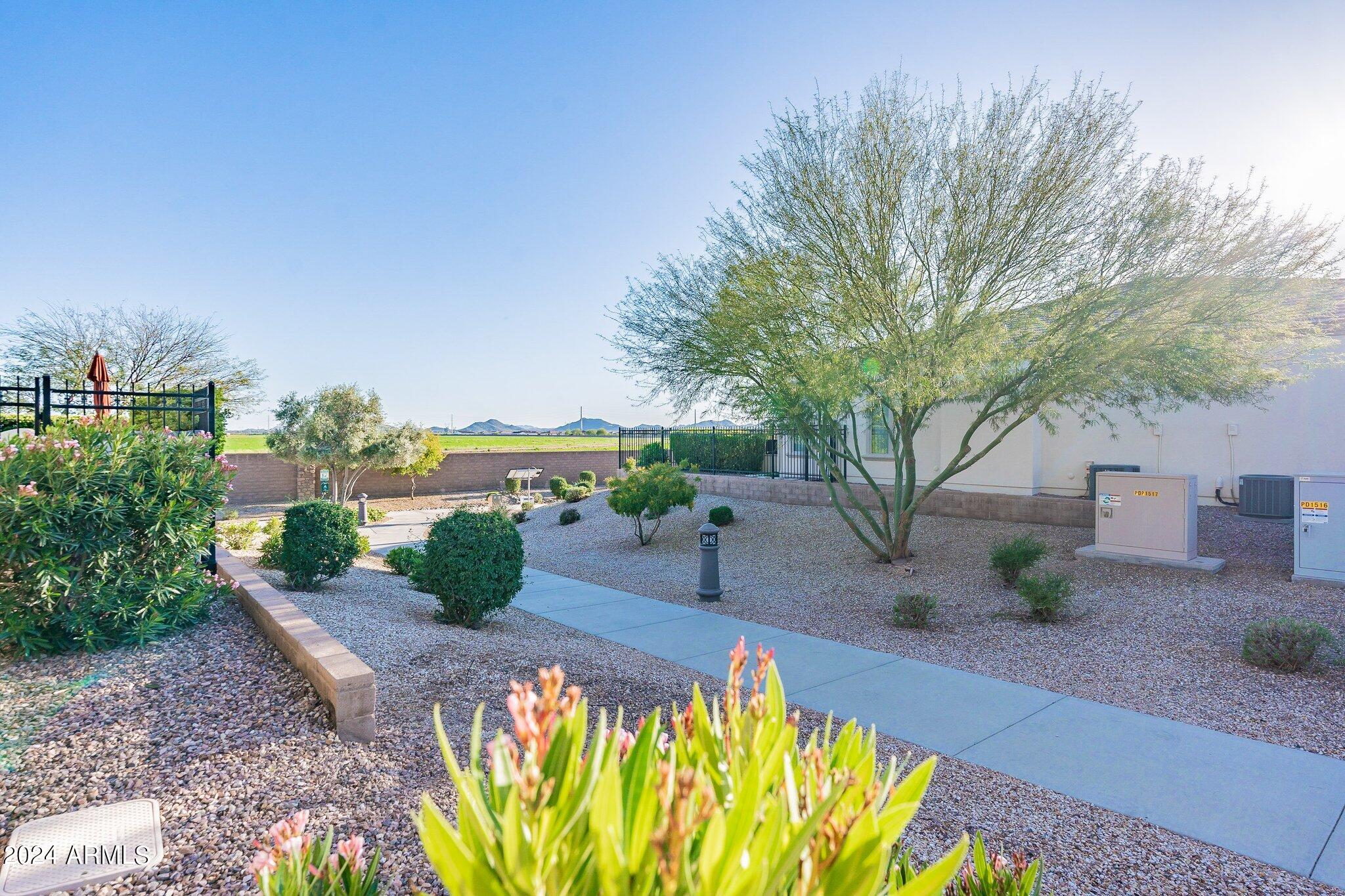 1273 E COPPER Hollow