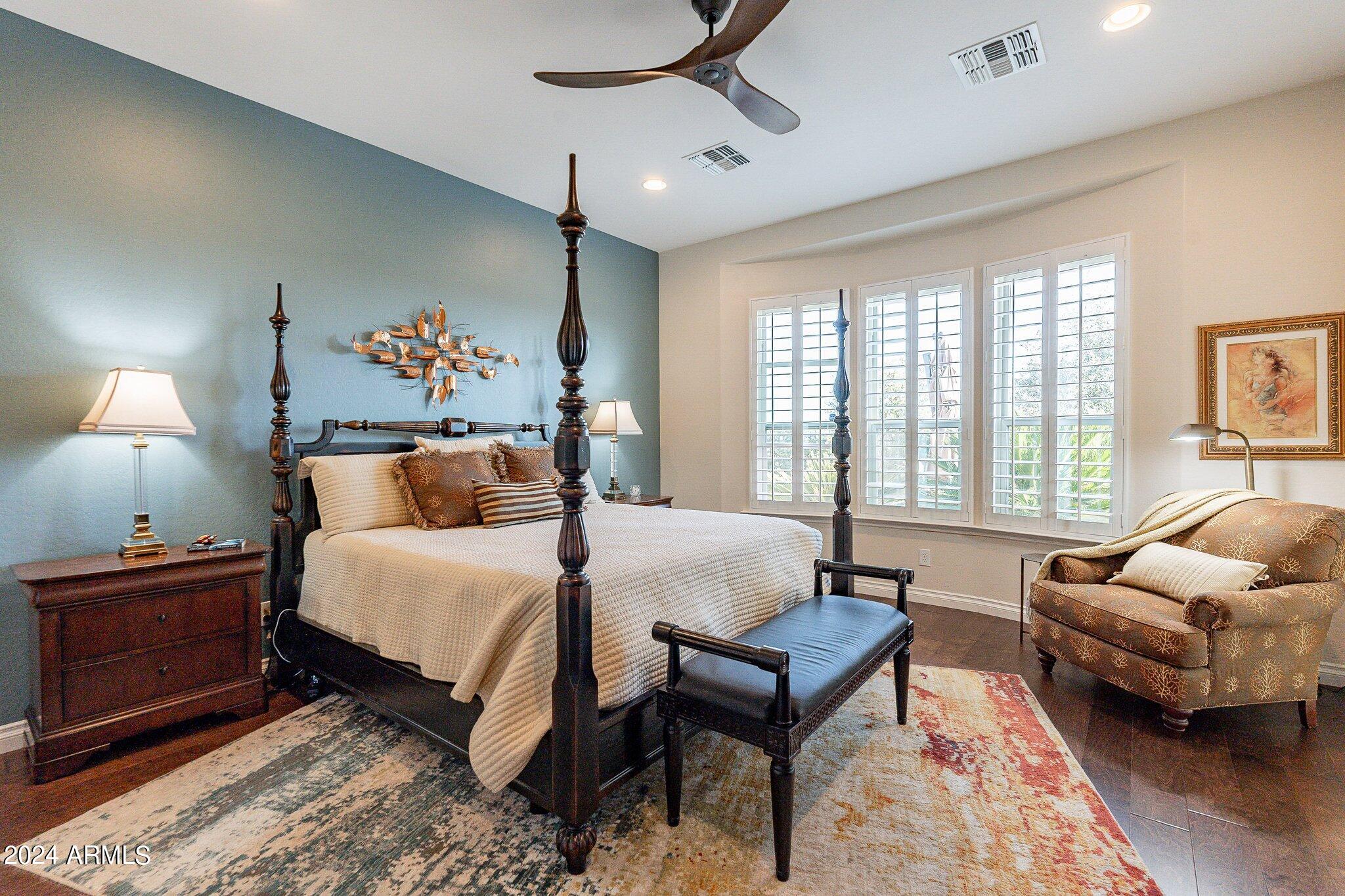 1273 E COPPER Hollow