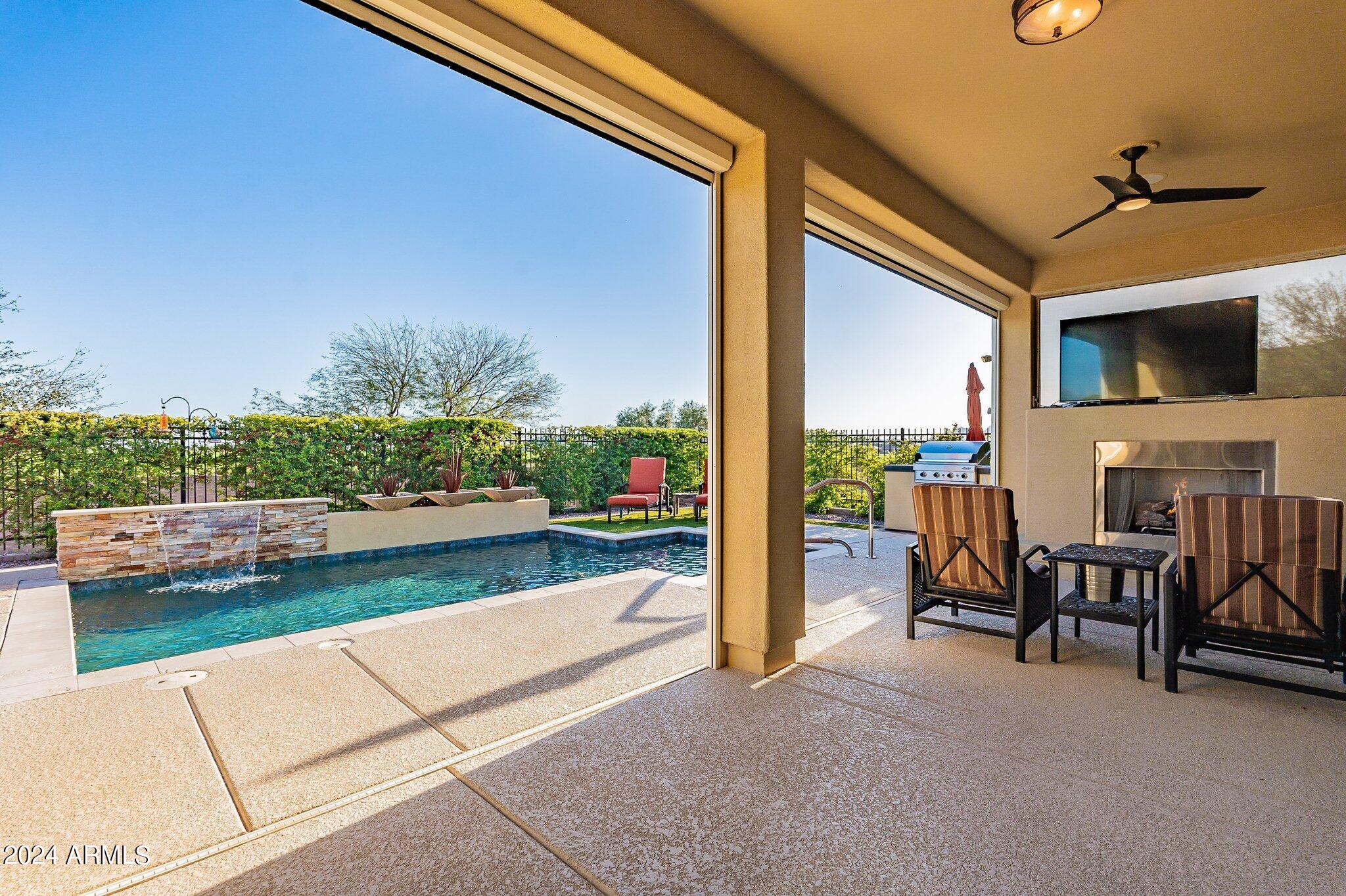 1273 E COPPER Hollow