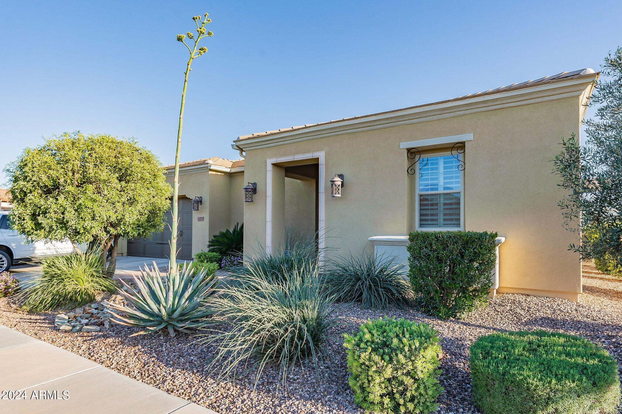 1273 E COPPER Hollow