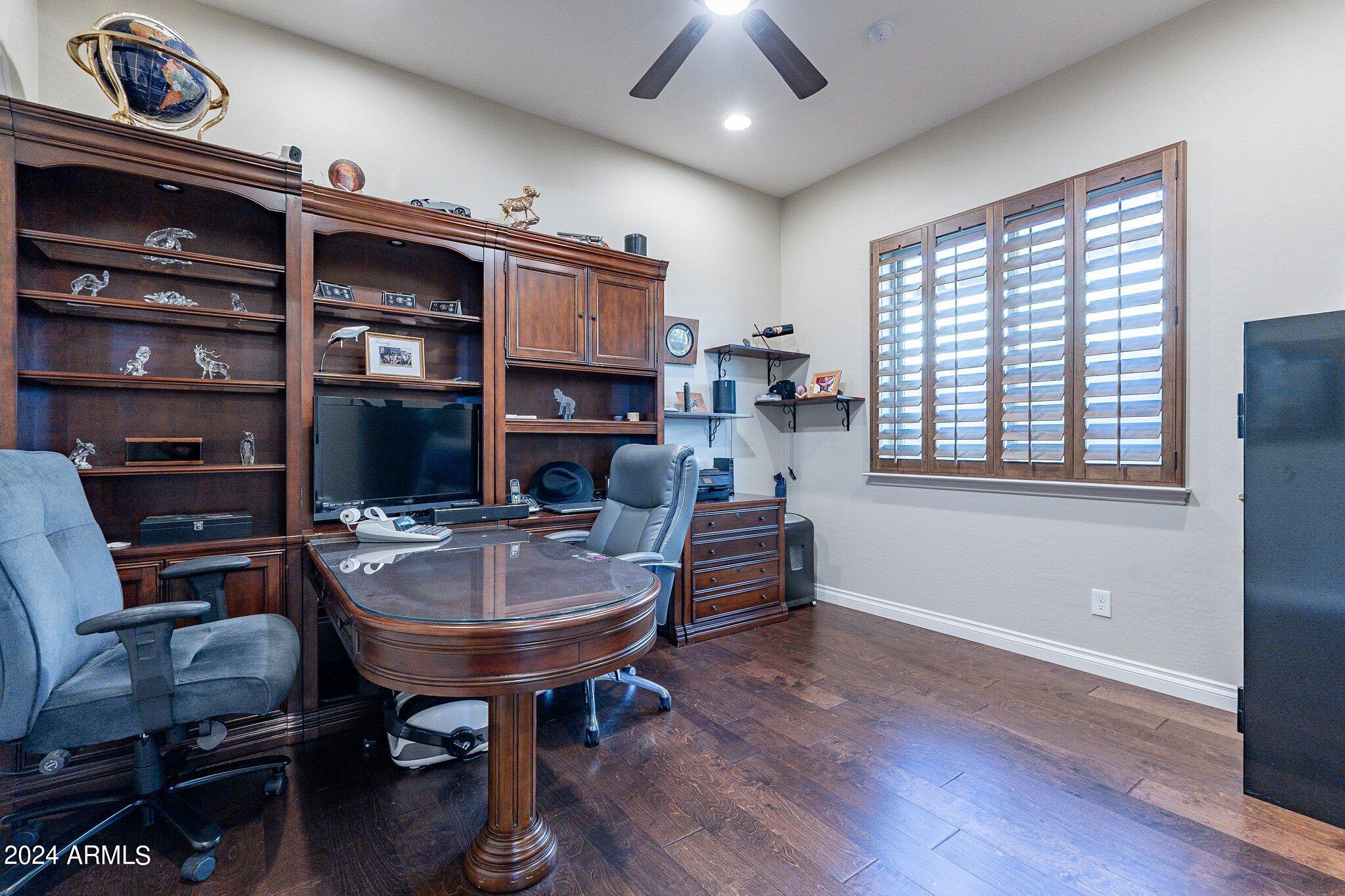 1273 E COPPER Hollow