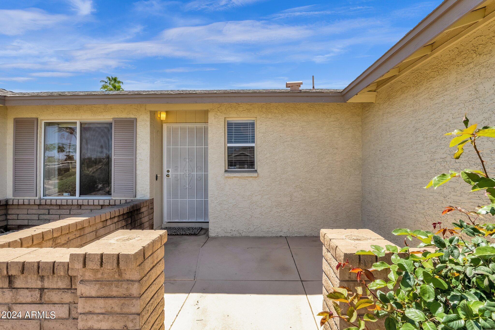 861 W CHEYENNE Drive