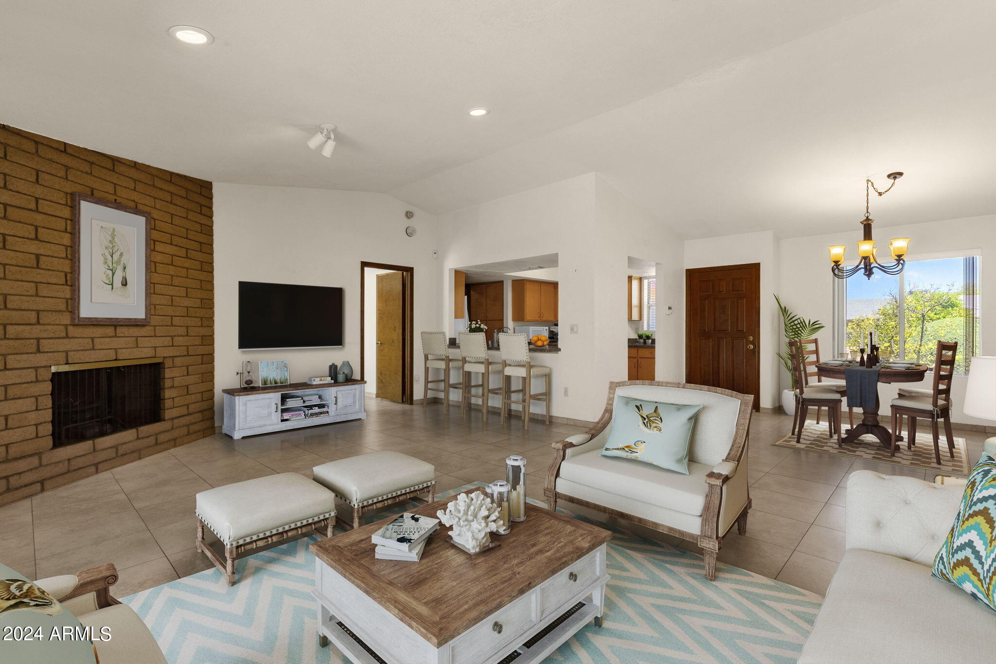 861 W CHEYENNE Drive