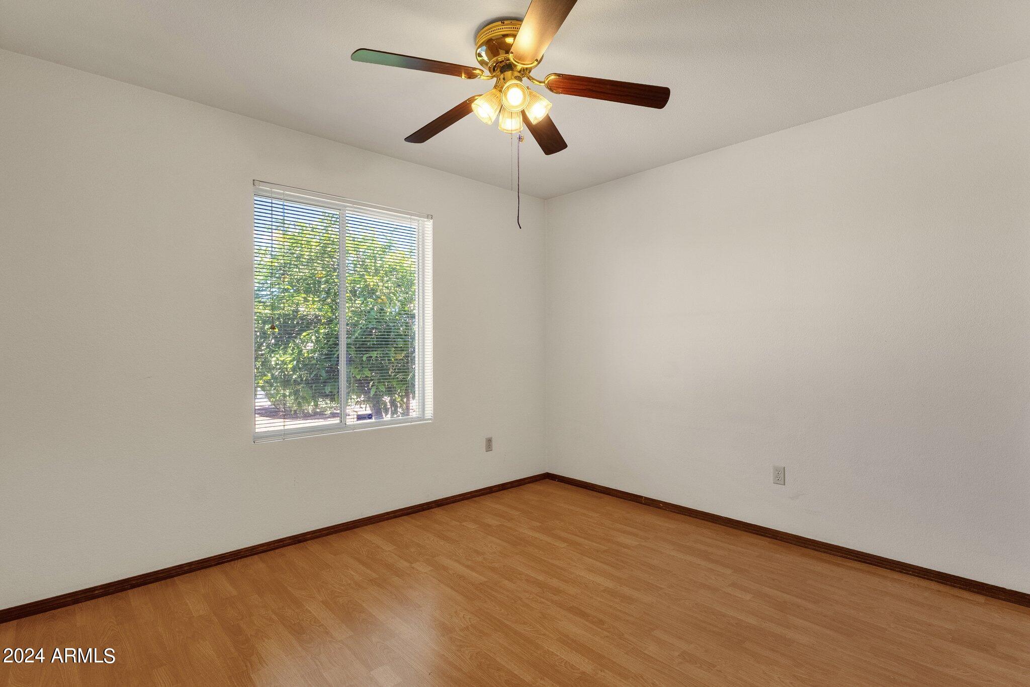 861 W CHEYENNE Drive