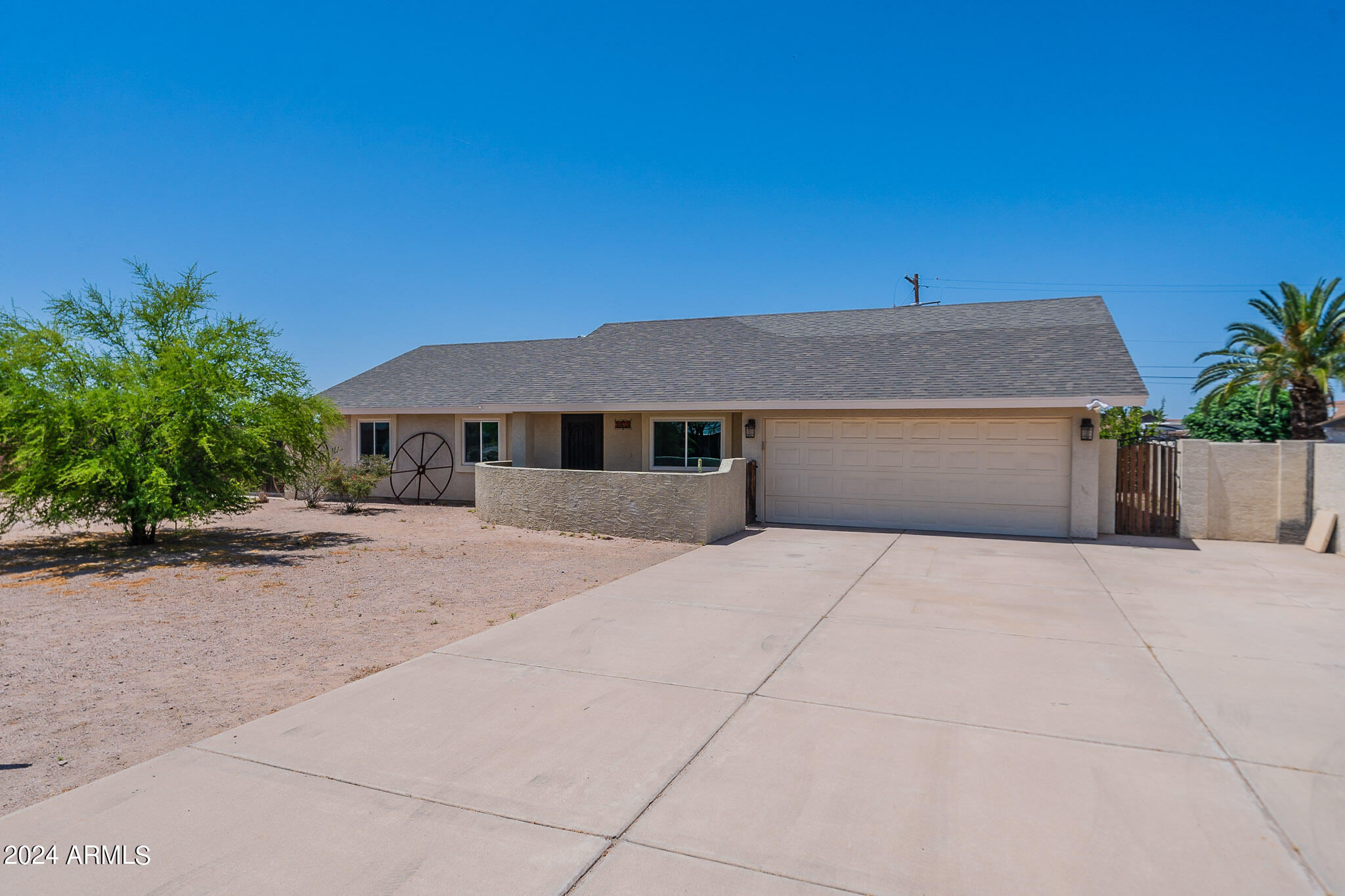 1444 S CACTUS Road