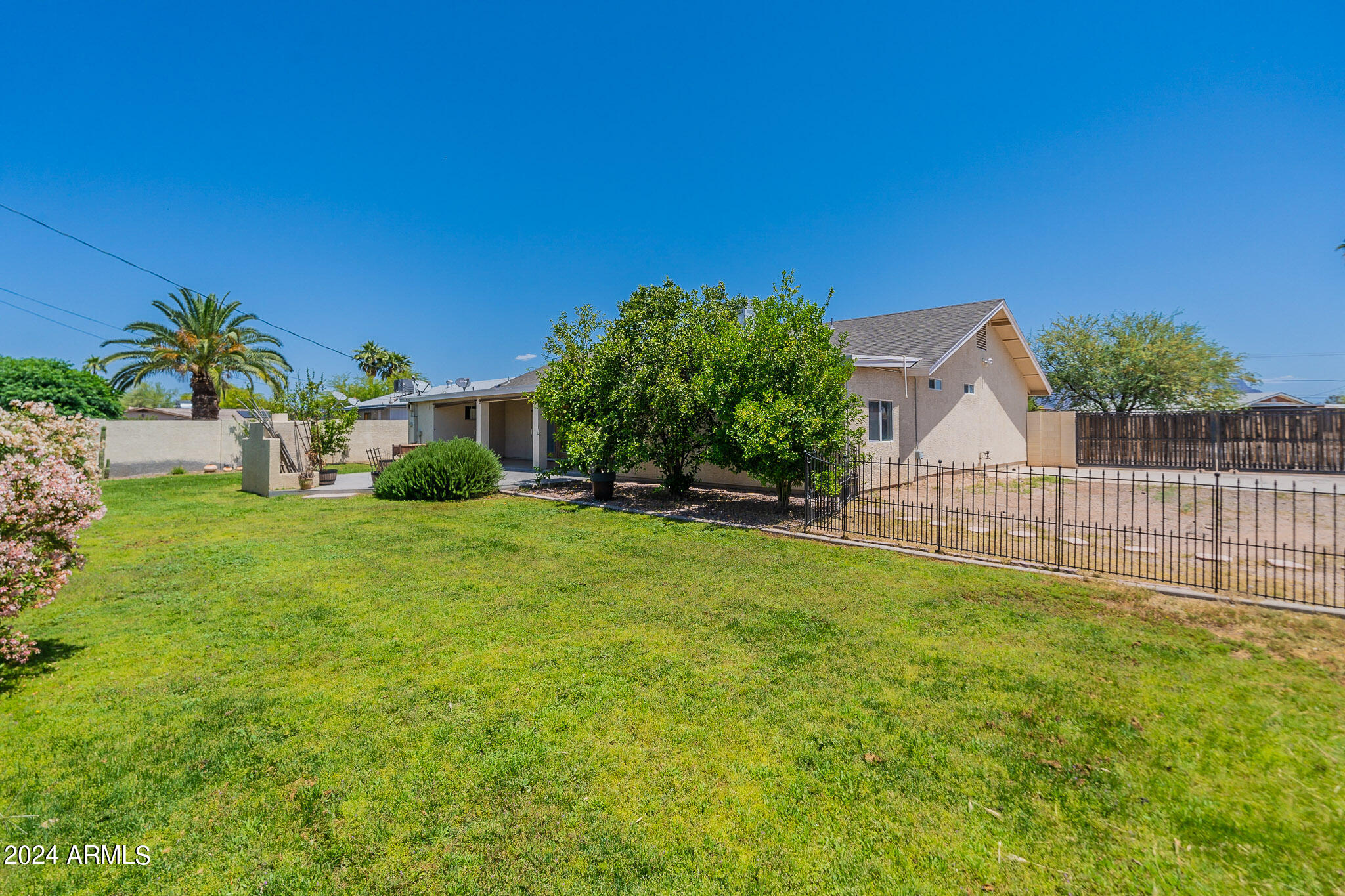 1444 S CACTUS Road