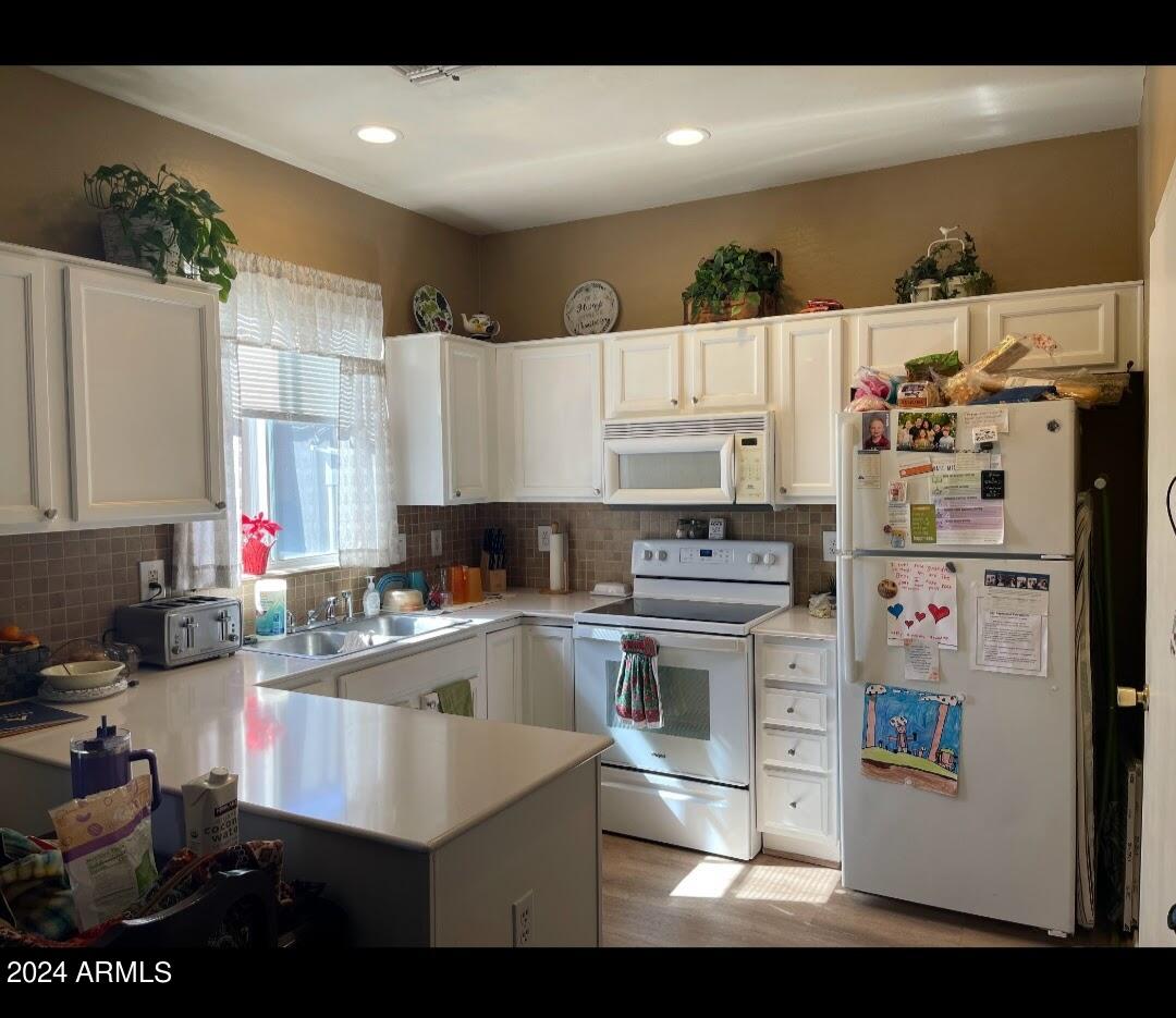 2300 E MAGMA Road, 5