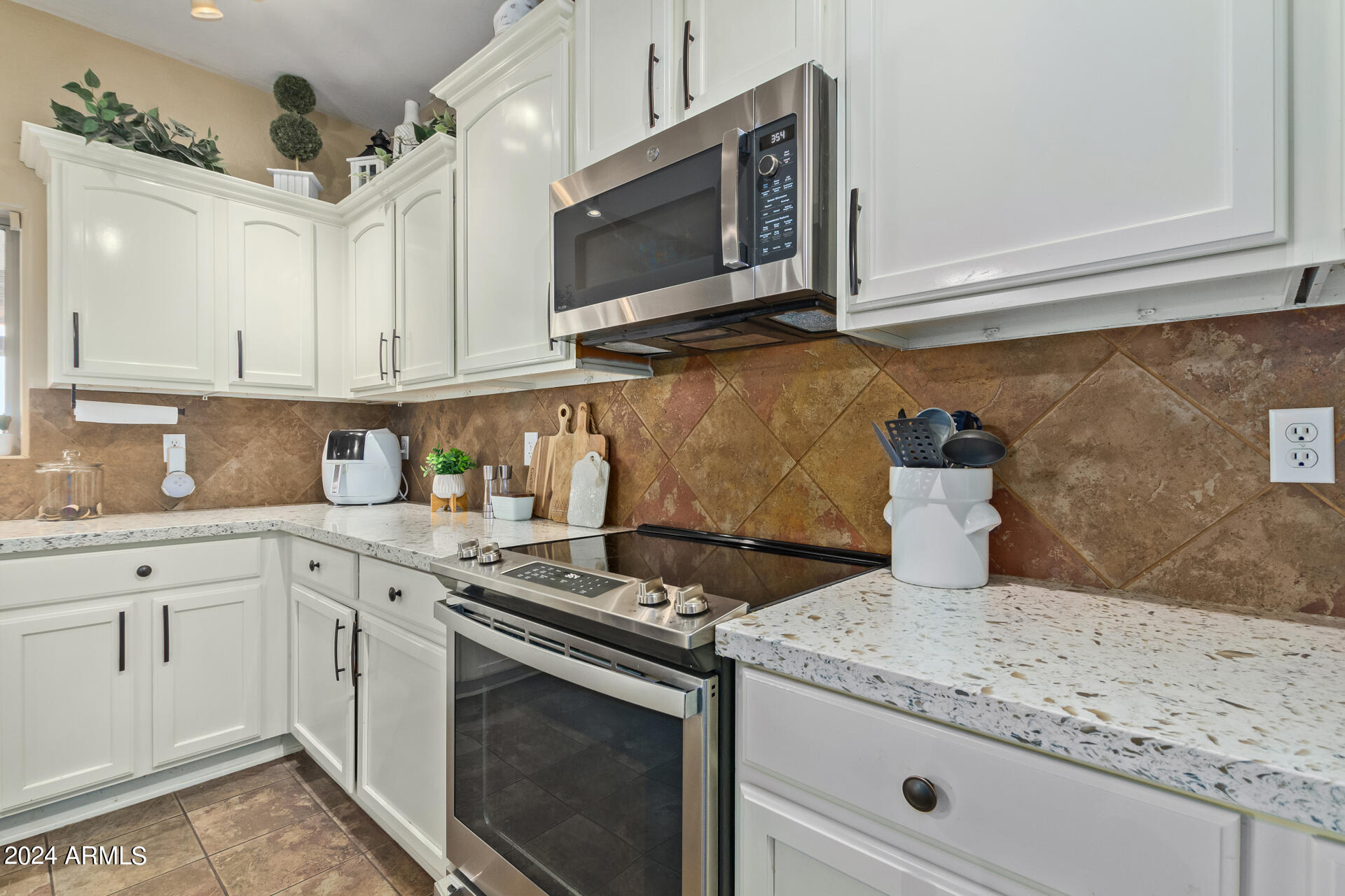 9350 W PROSPECTOR Drive