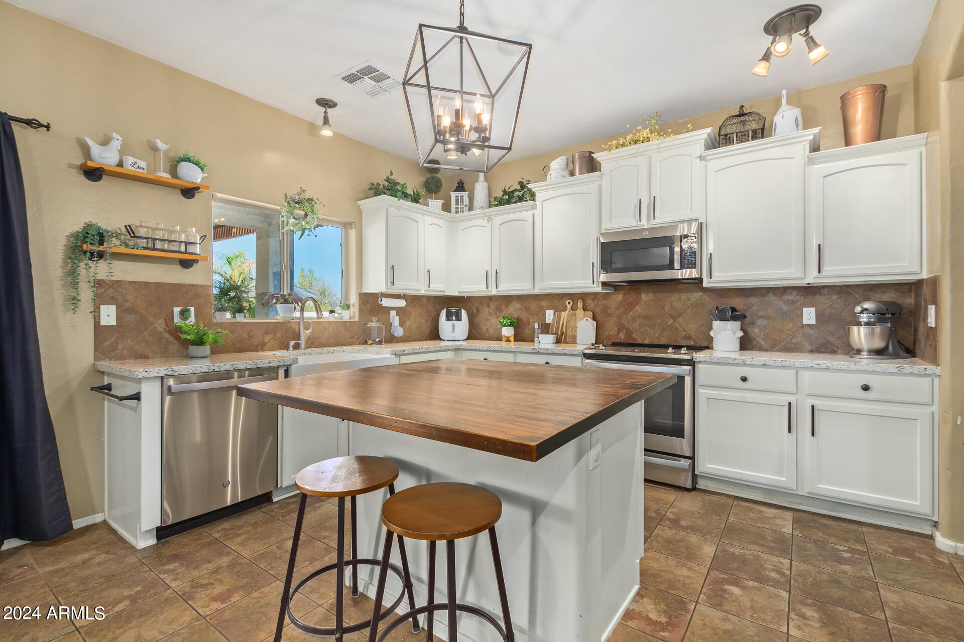 9350 W PROSPECTOR Drive