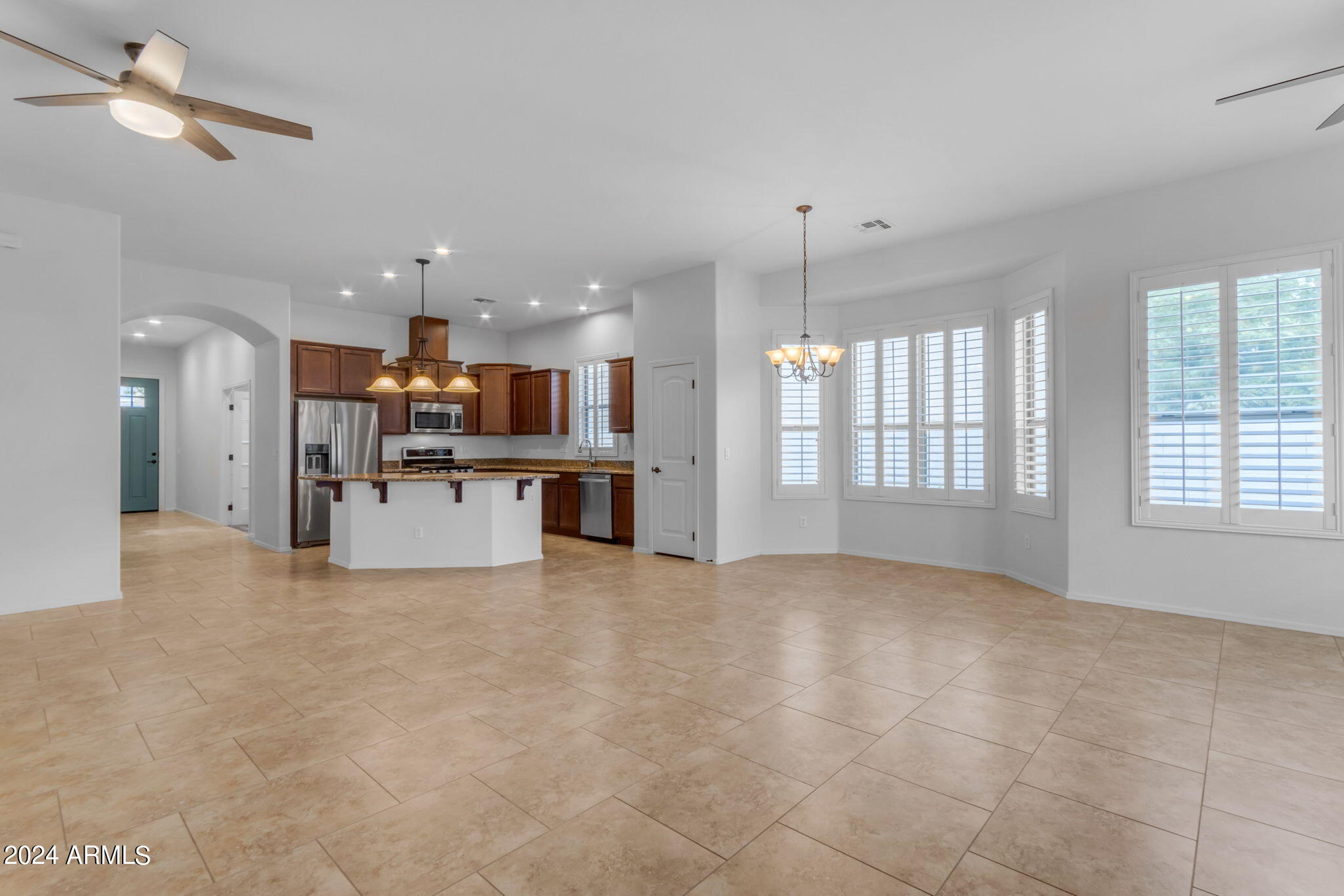 3547 E MESQUITE Street