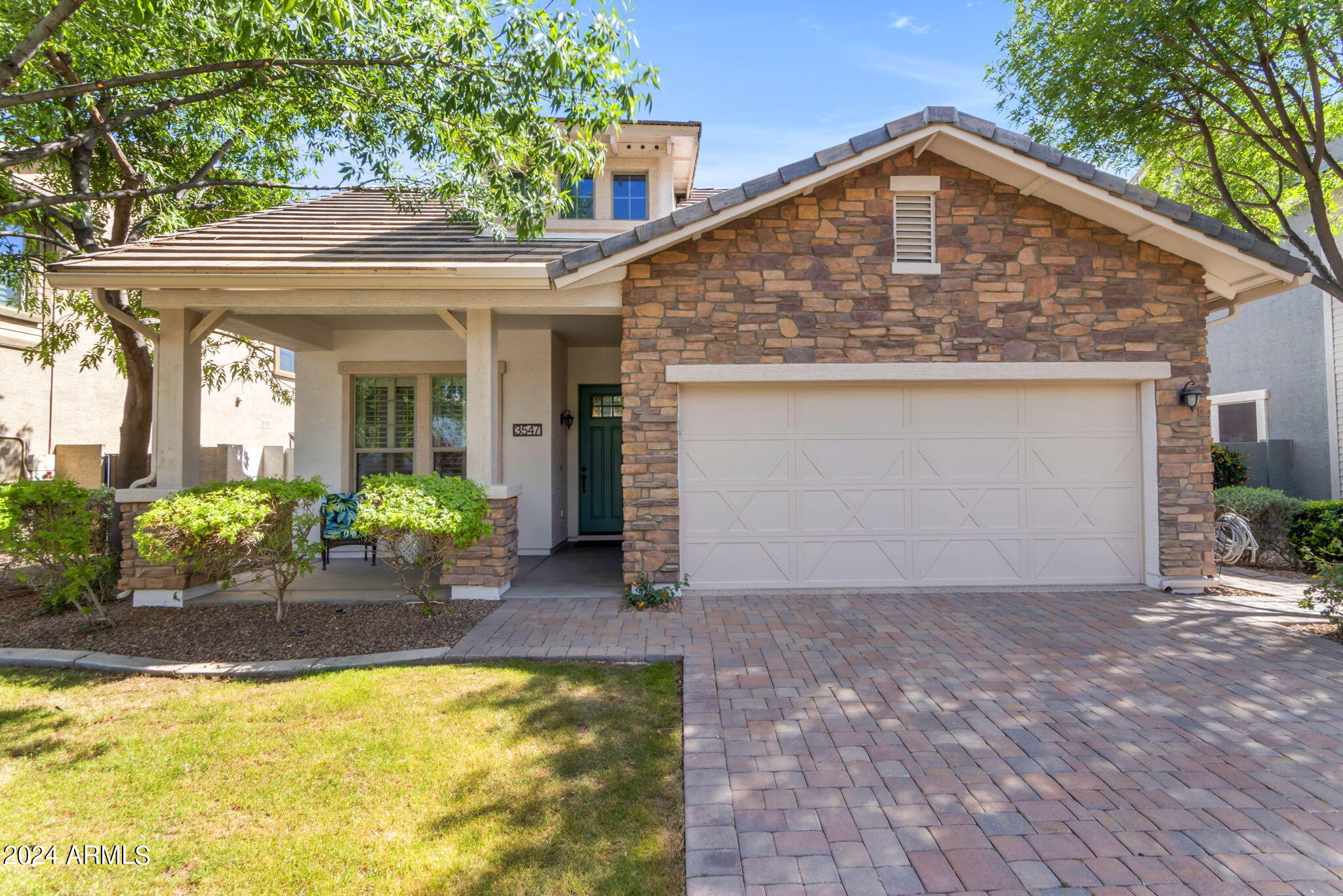 3547 E MESQUITE Street