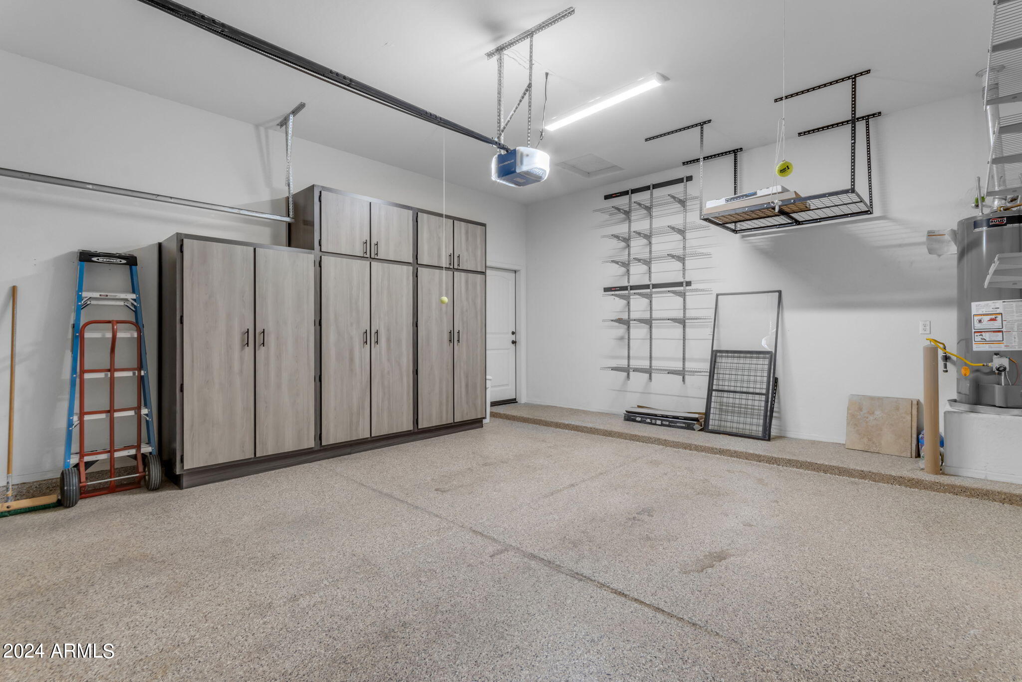 3547 E MESQUITE Street