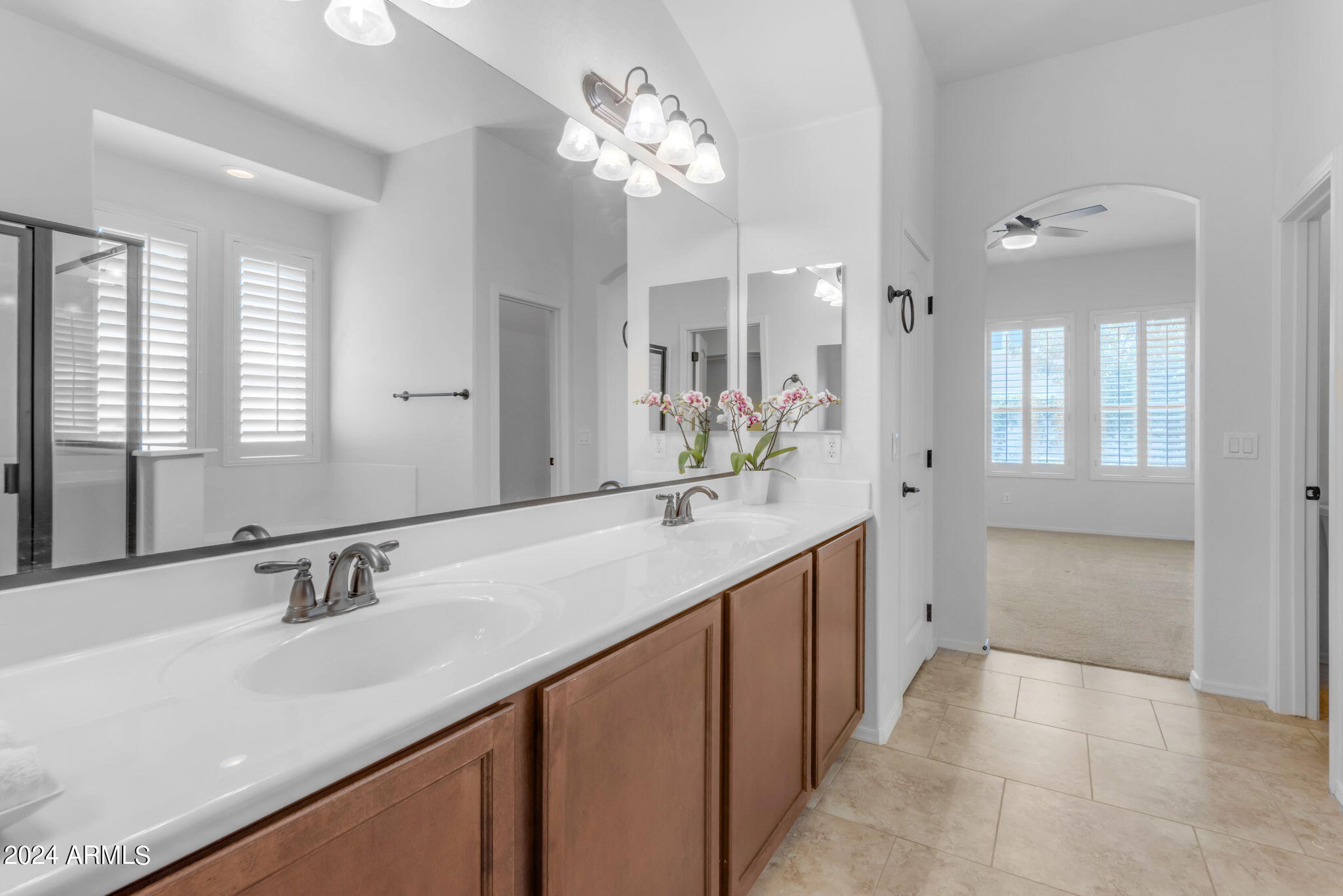 3547 E MESQUITE Street