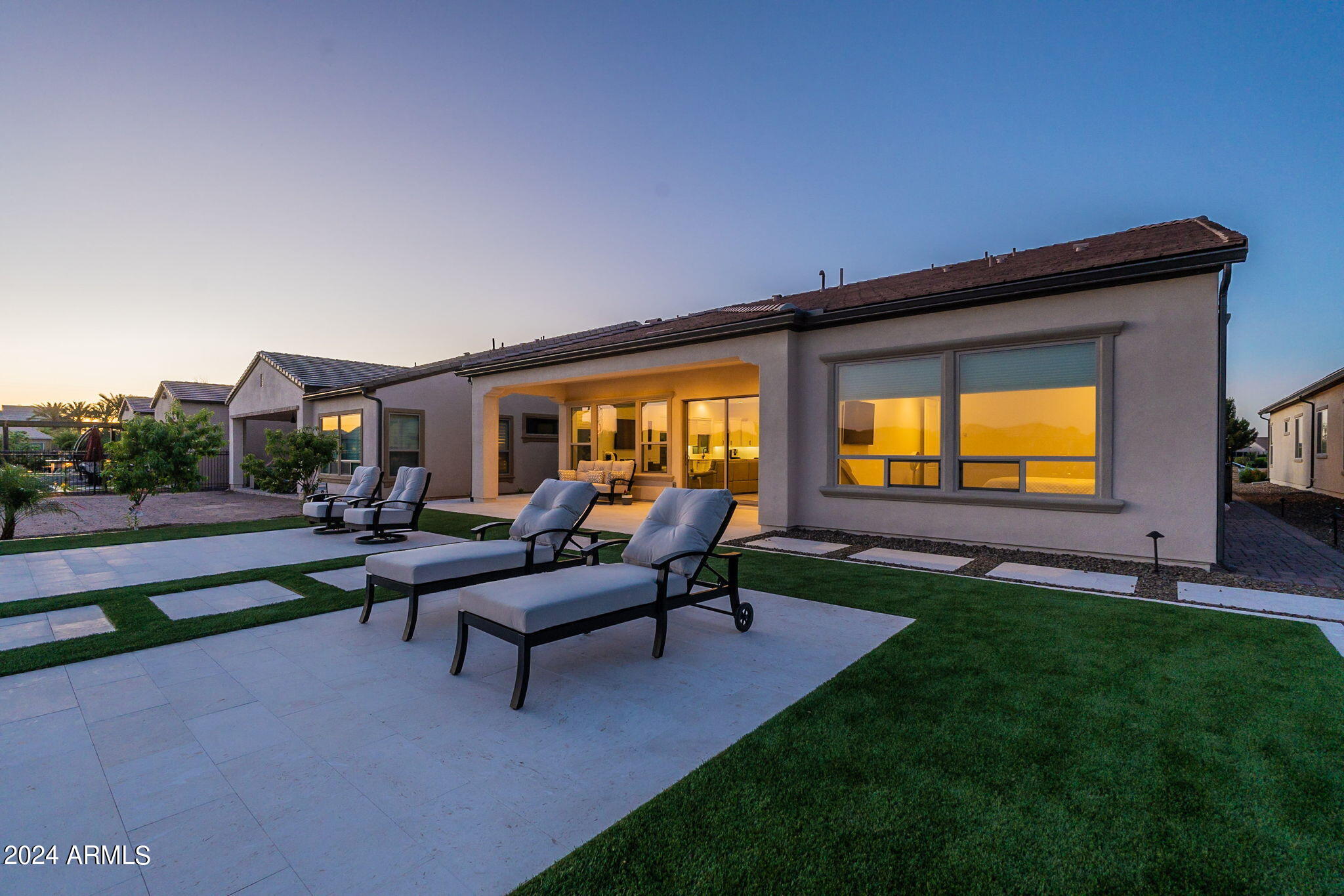 261 E BRACCIANO Avenue