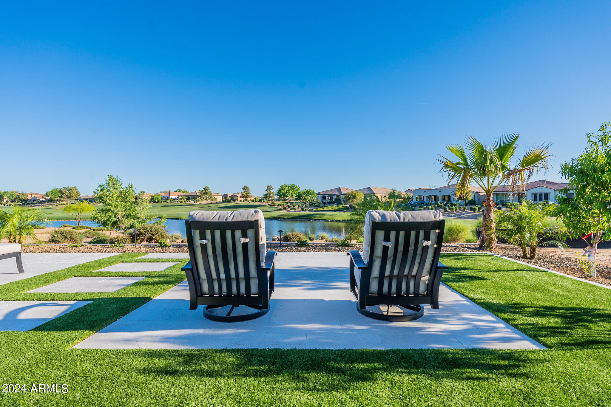 261 E BRACCIANO Avenue