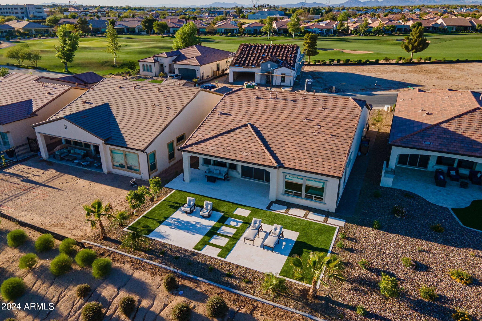 261 E BRACCIANO Avenue