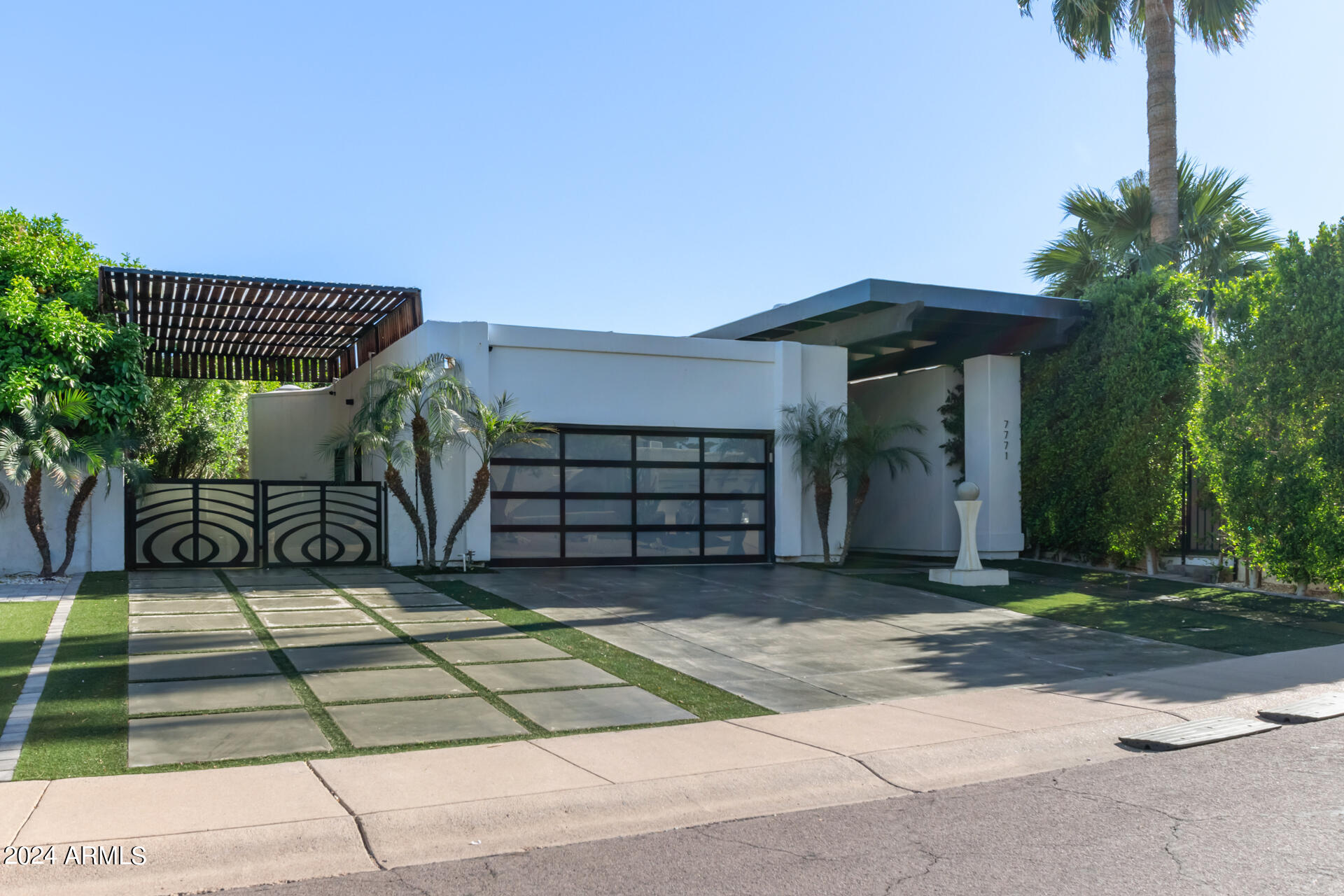 7771 E VALLEY VISTA Lane