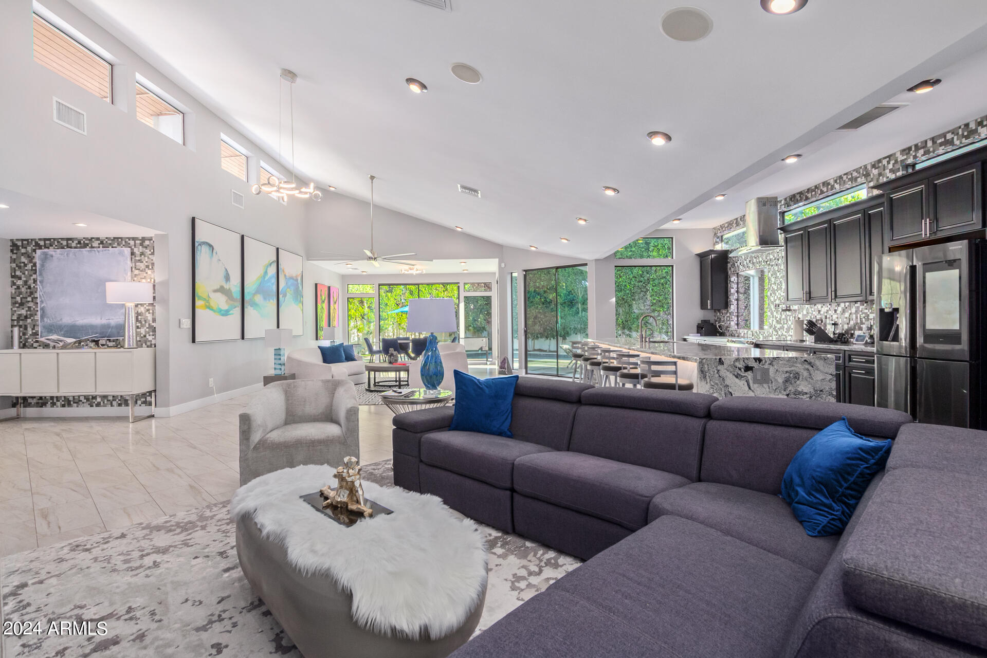 7771 E VALLEY VISTA Lane