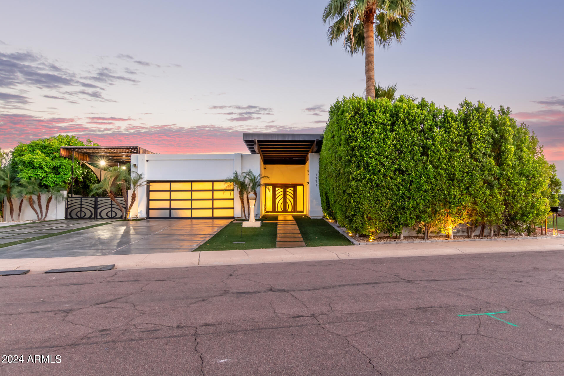 7771 E VALLEY VISTA Lane