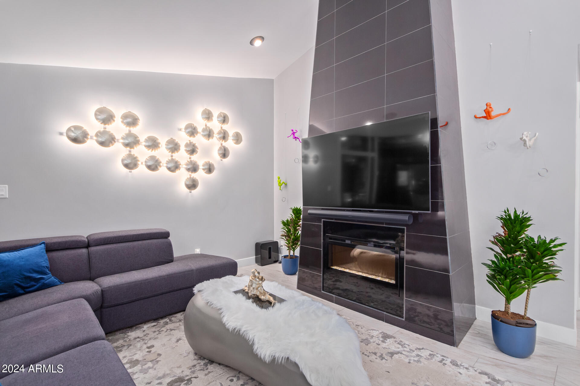 7771 E VALLEY VISTA Lane