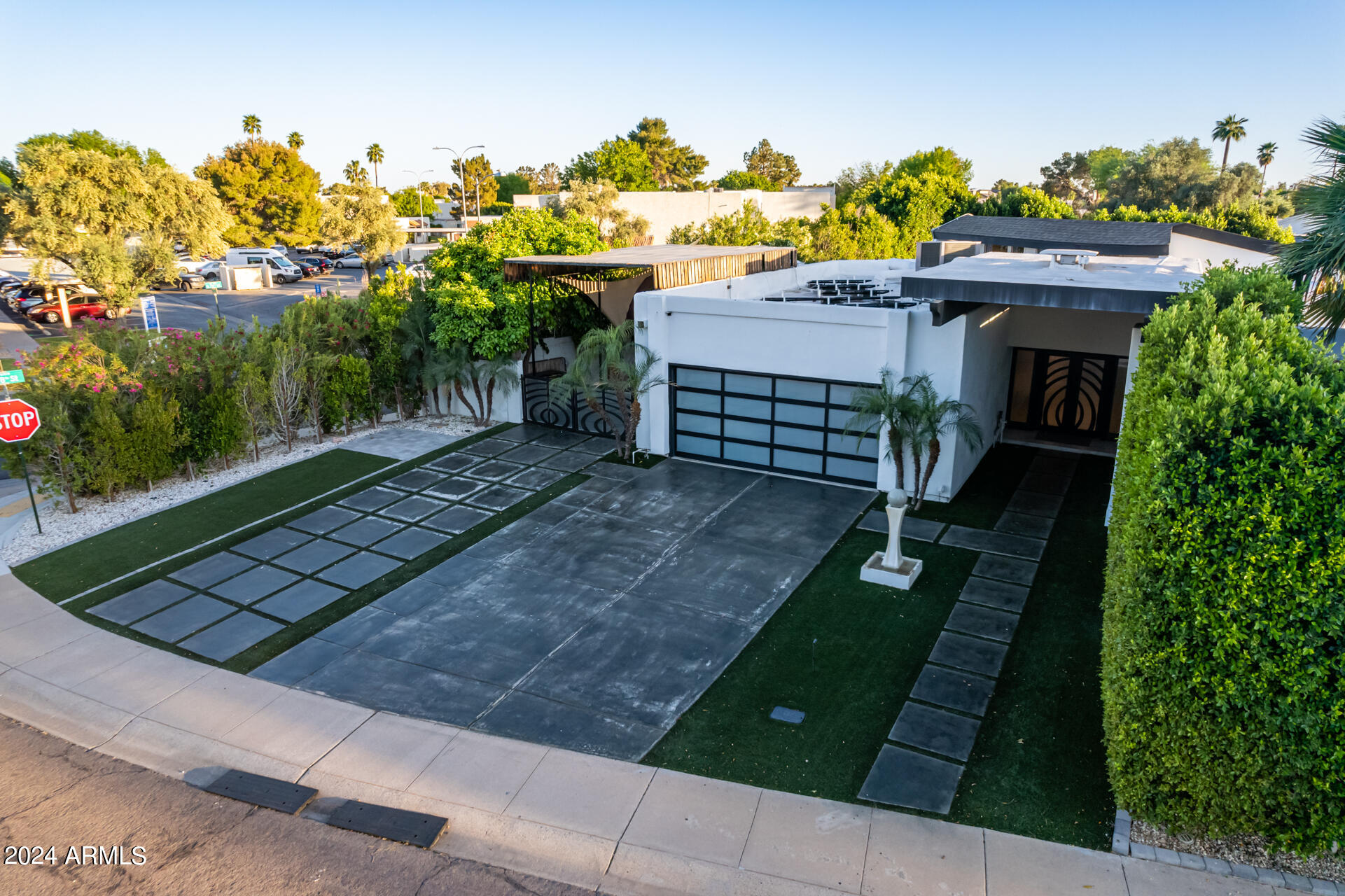 7771 E VALLEY VISTA Lane