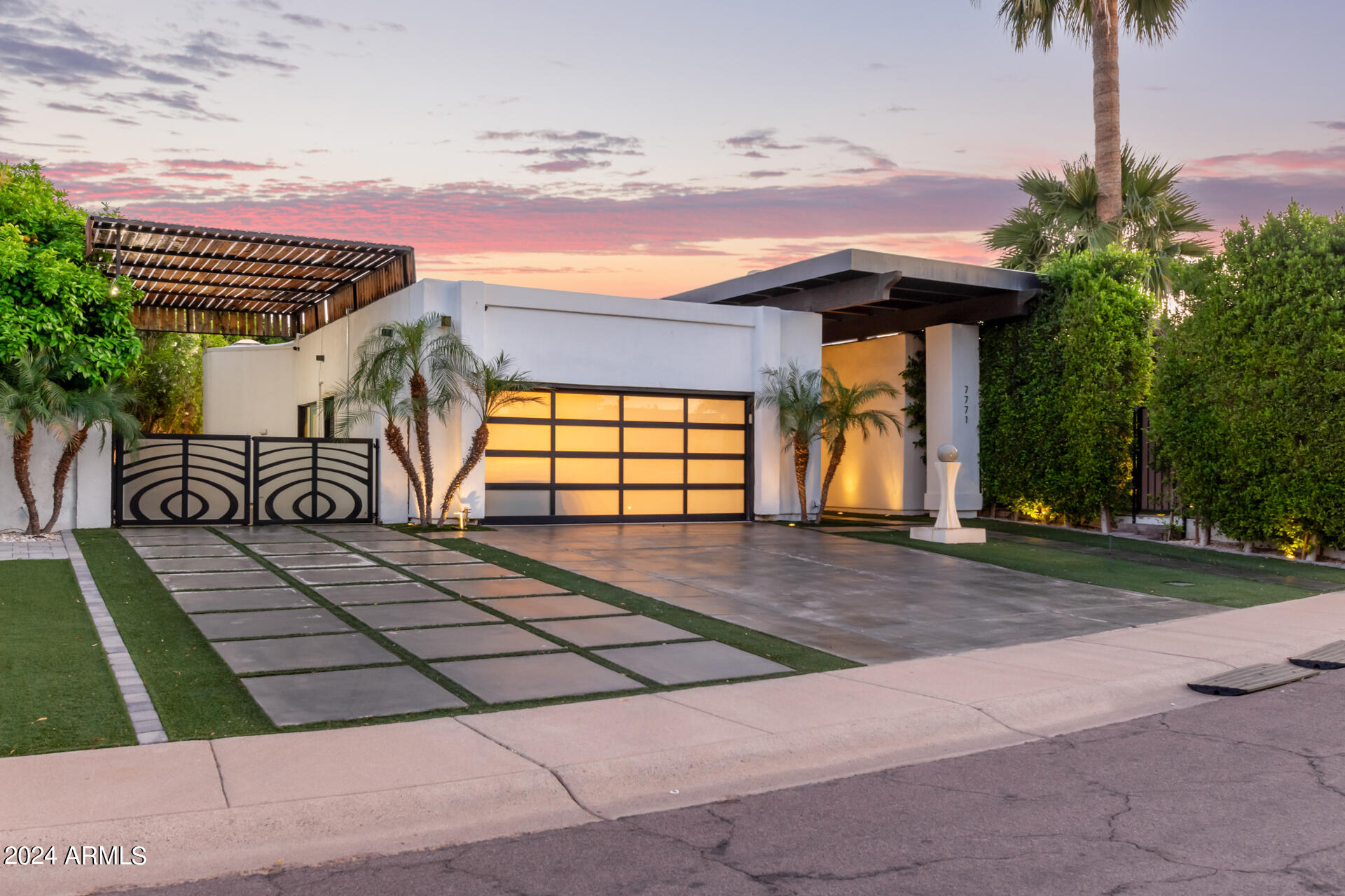 7771 E VALLEY VISTA Lane
