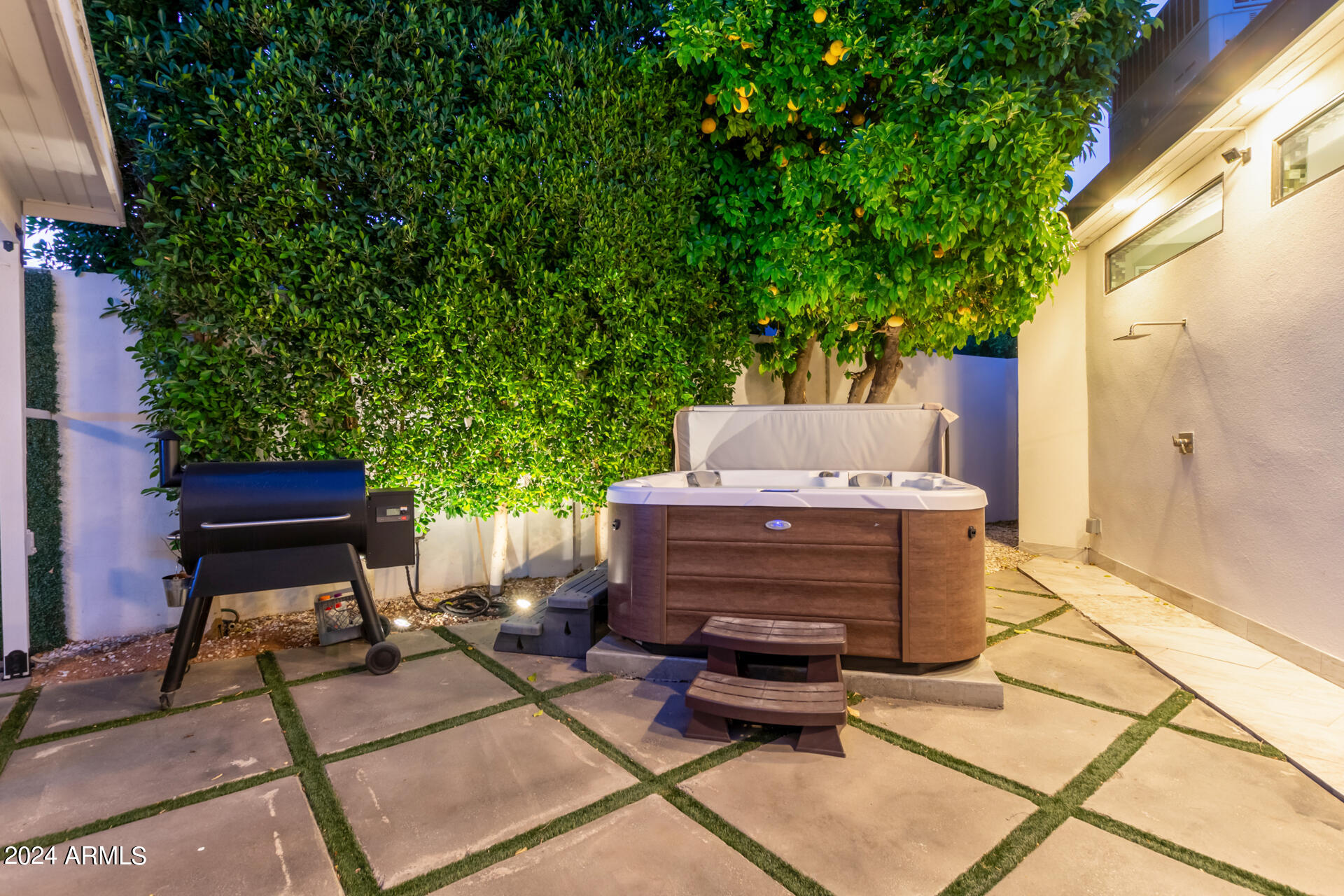 7771 E VALLEY VISTA Lane