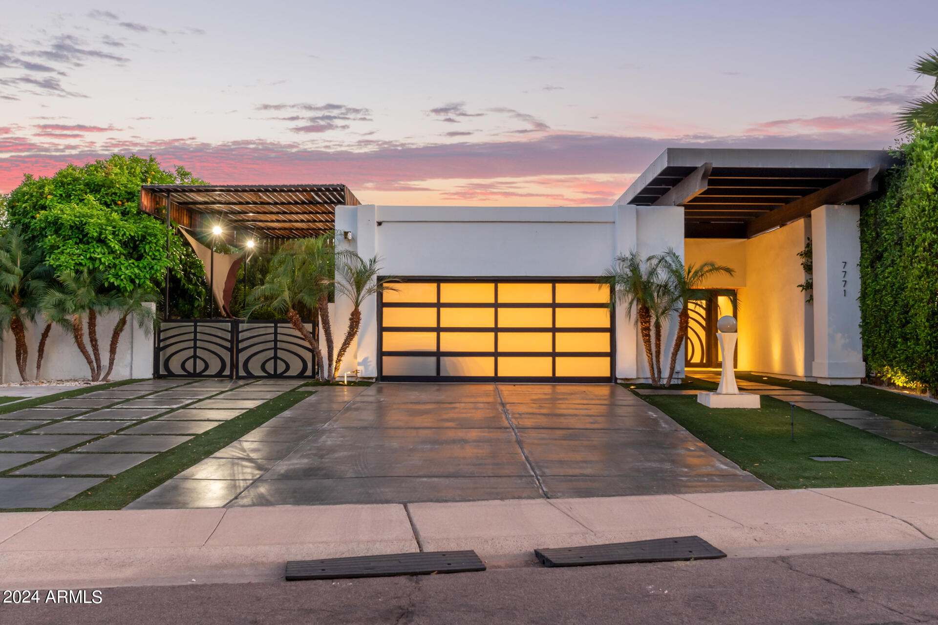 7771 E VALLEY VISTA Lane