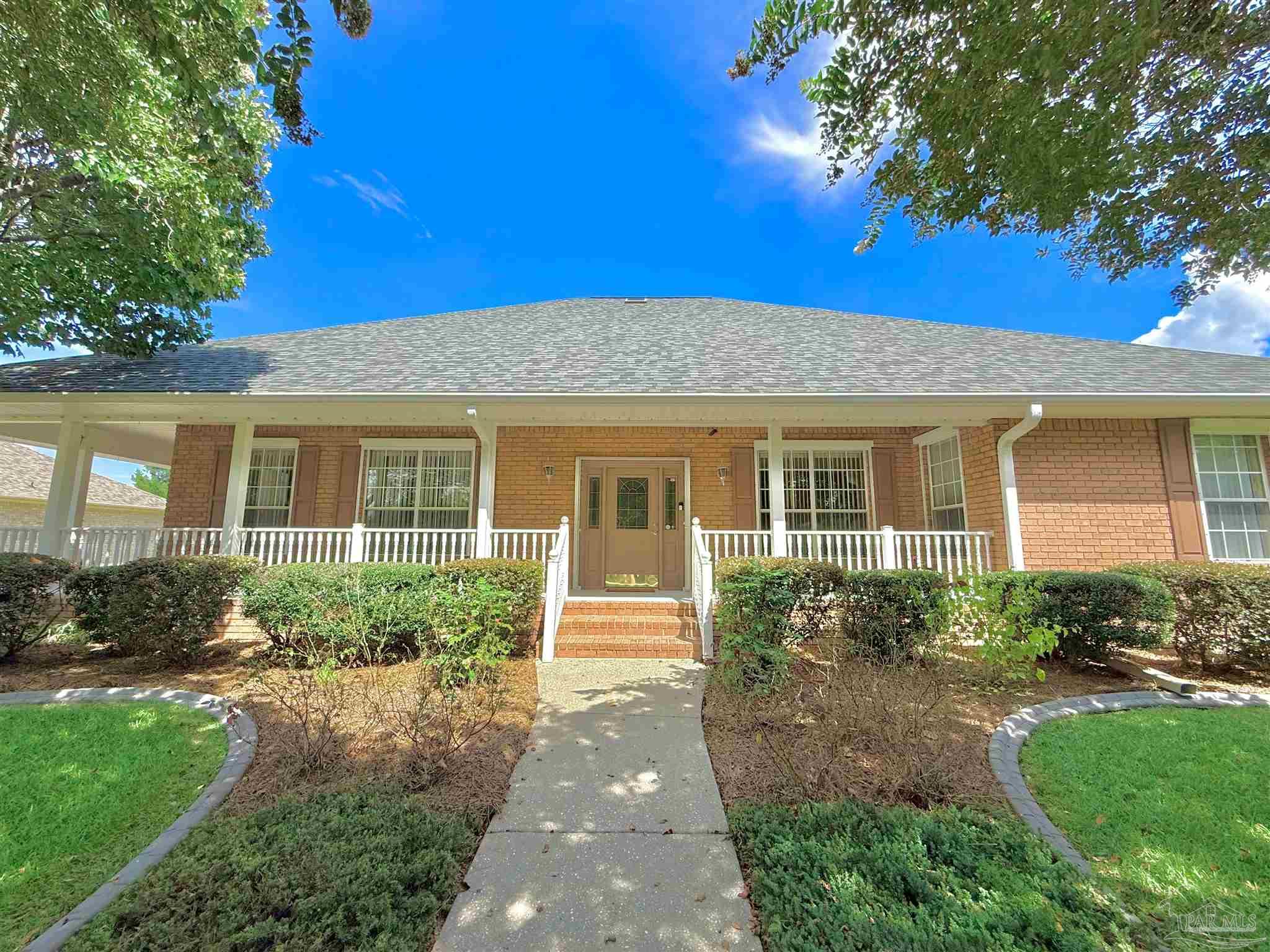 412 Mayberry St