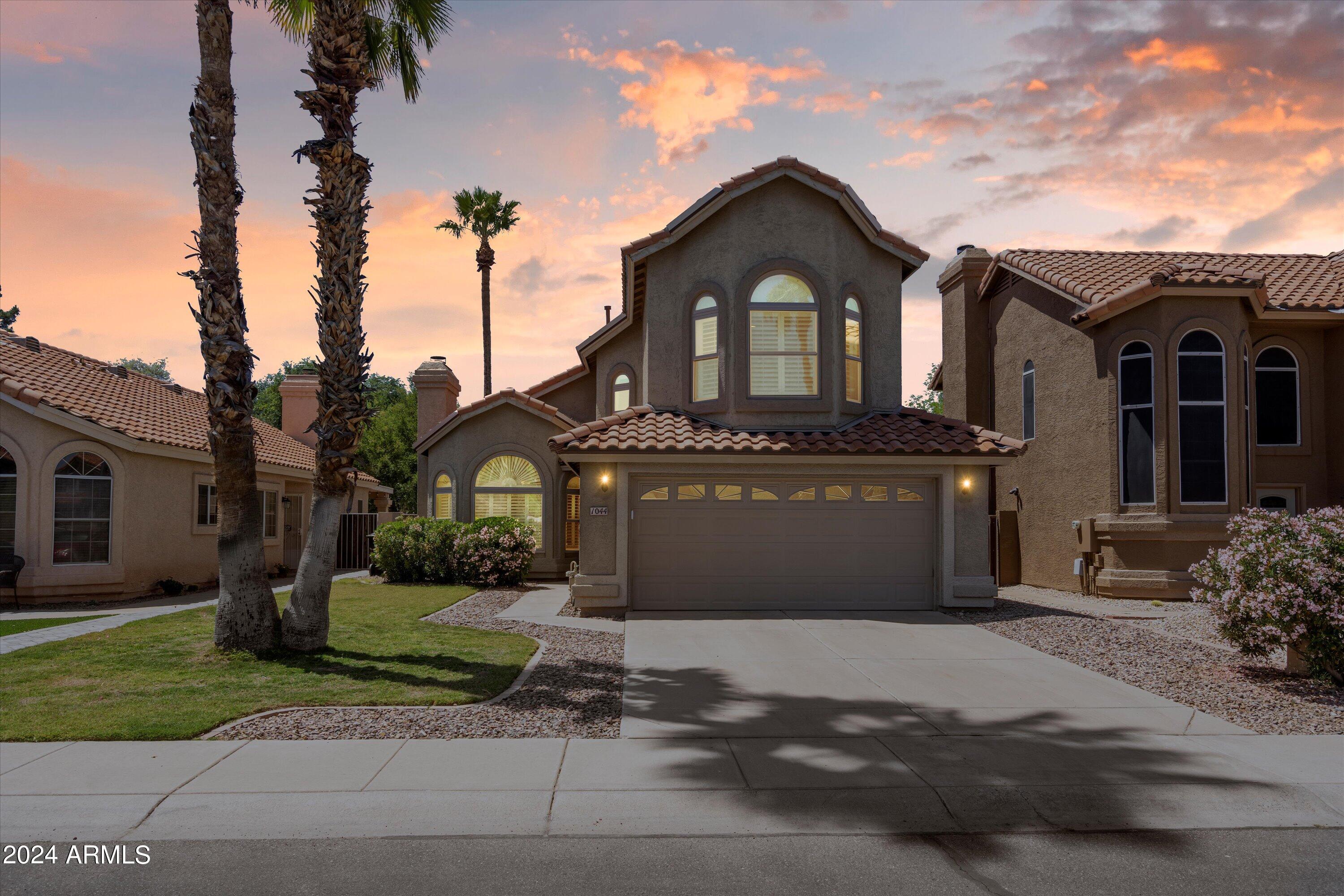 1044 N LONGMORE Street