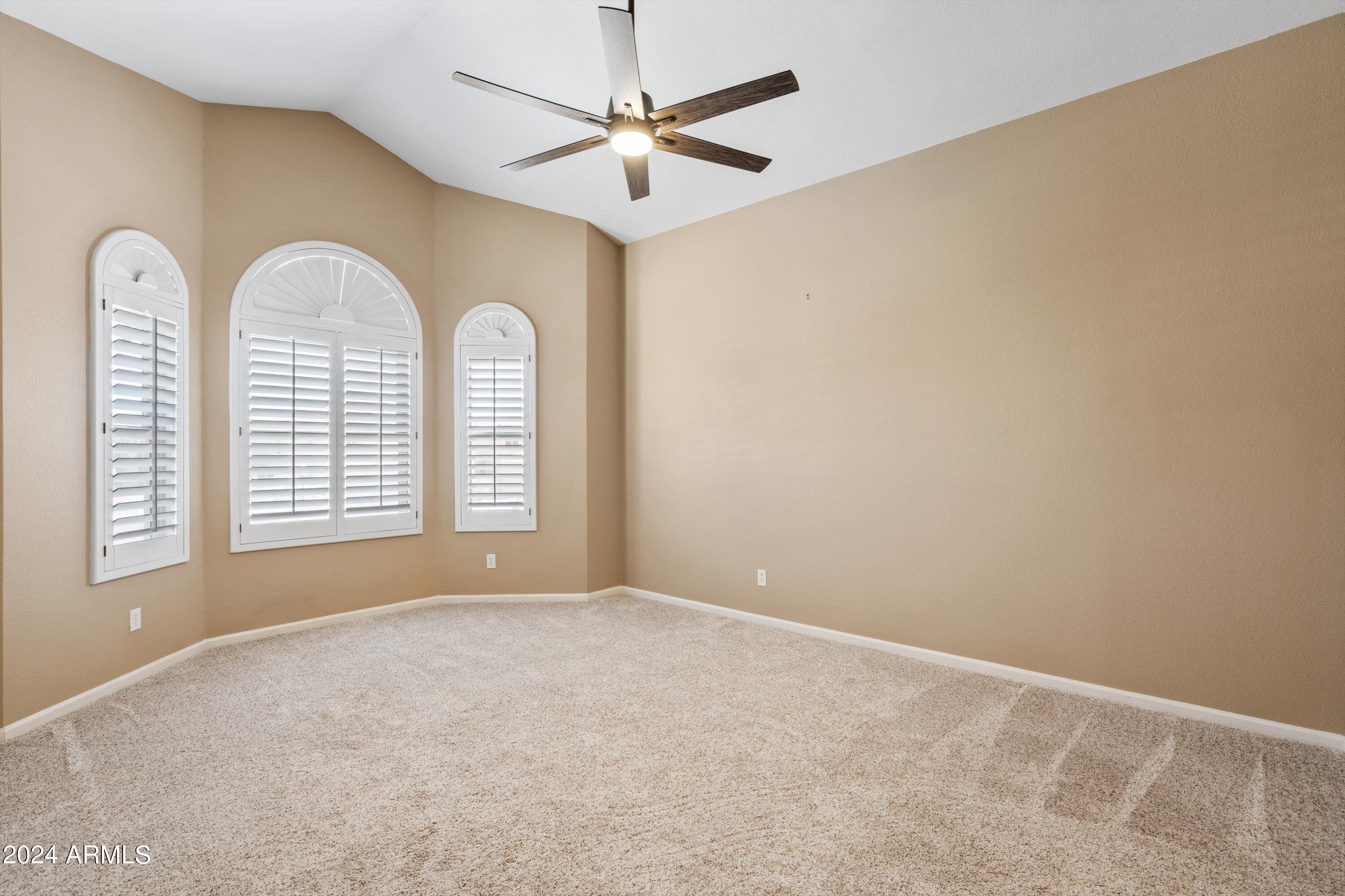 1044 N LONGMORE Street