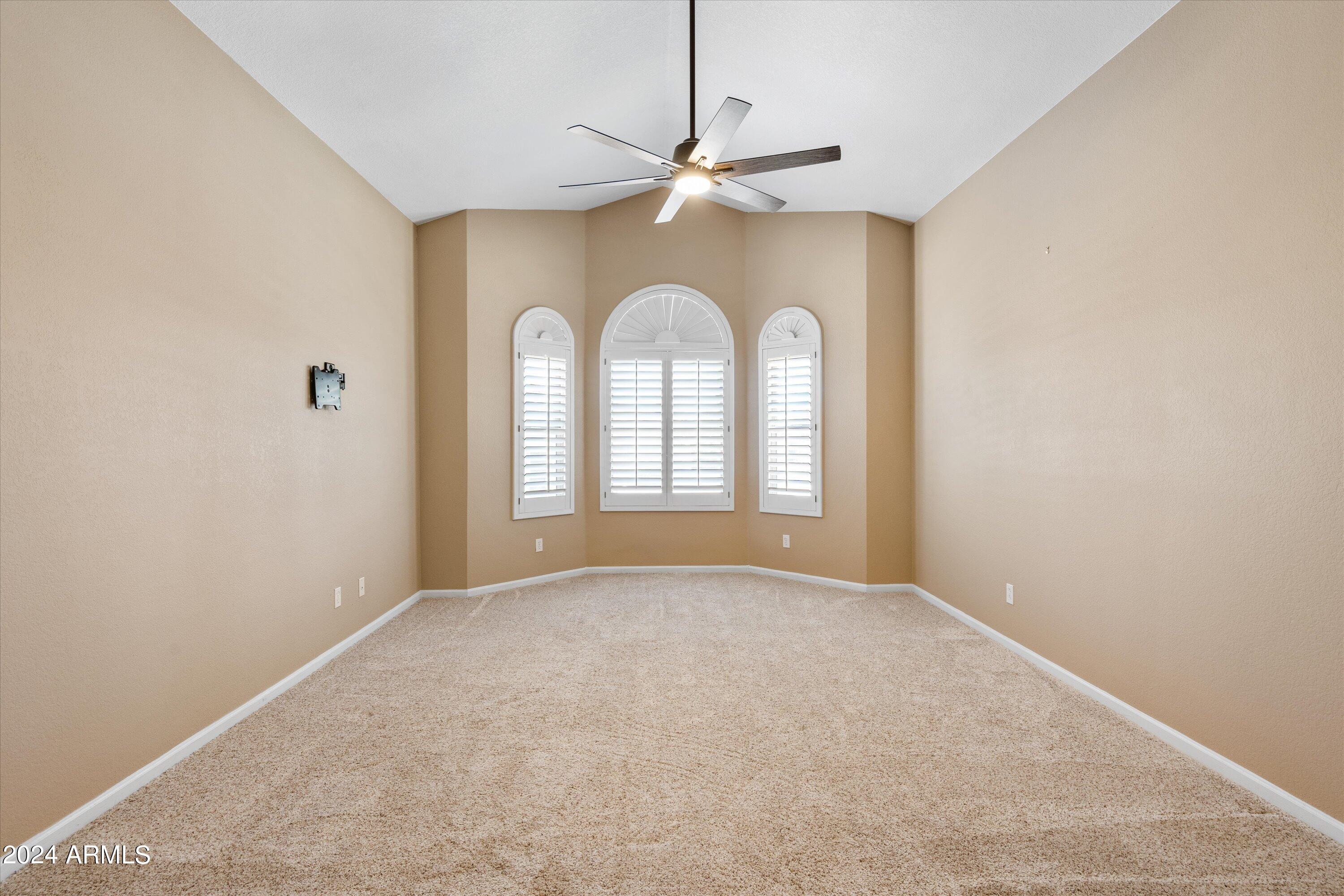 1044 N LONGMORE Street