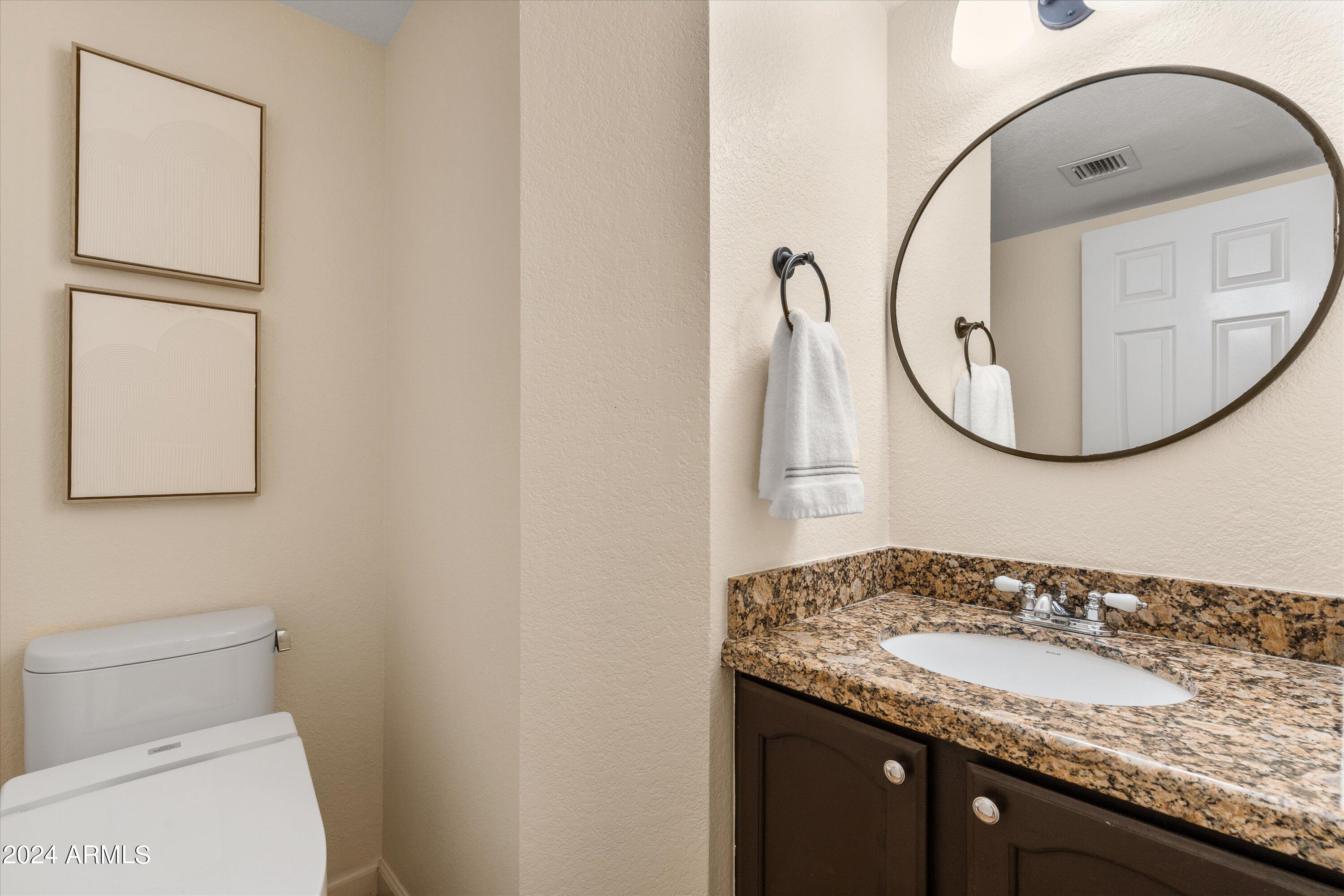 1044 N LONGMORE Street