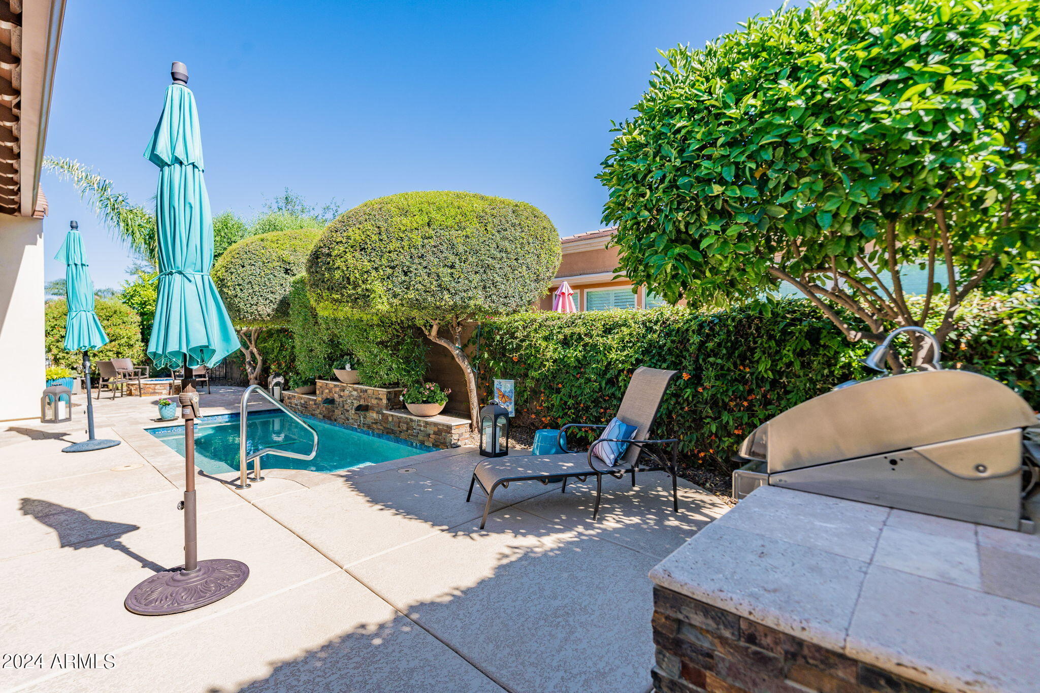 1689 E ALEGRIA Road