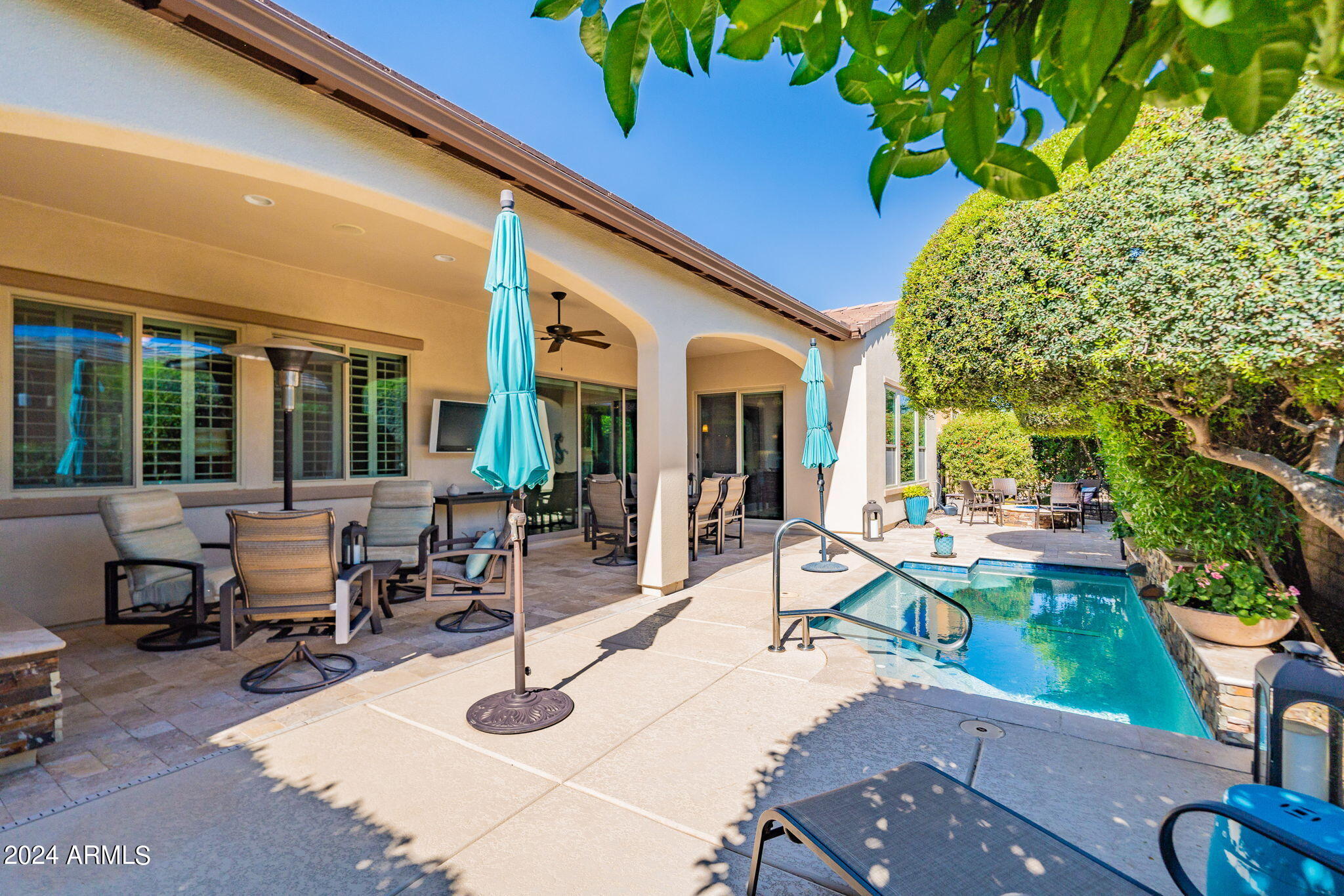 1689 E ALEGRIA Road