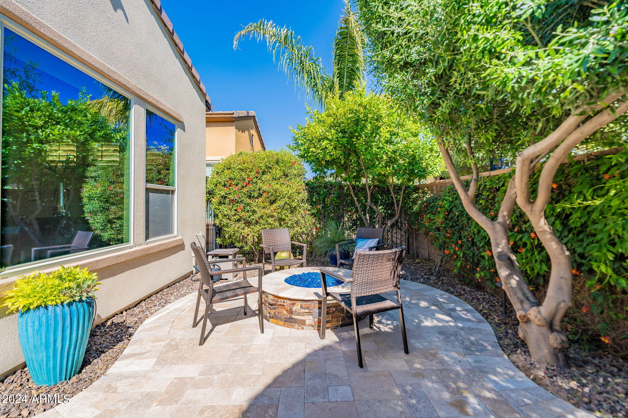 1689 E ALEGRIA Road