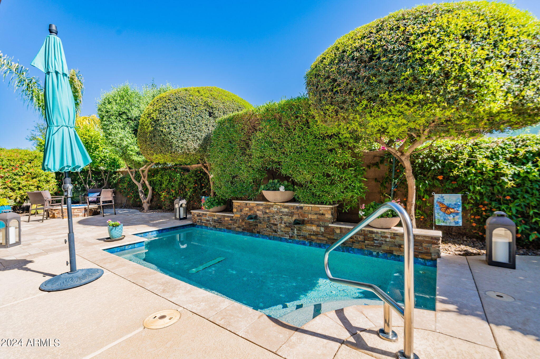 1689 E ALEGRIA Road